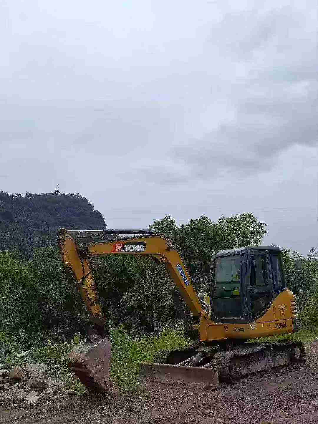 Buy XCMG XE60 Used Excavator / 7