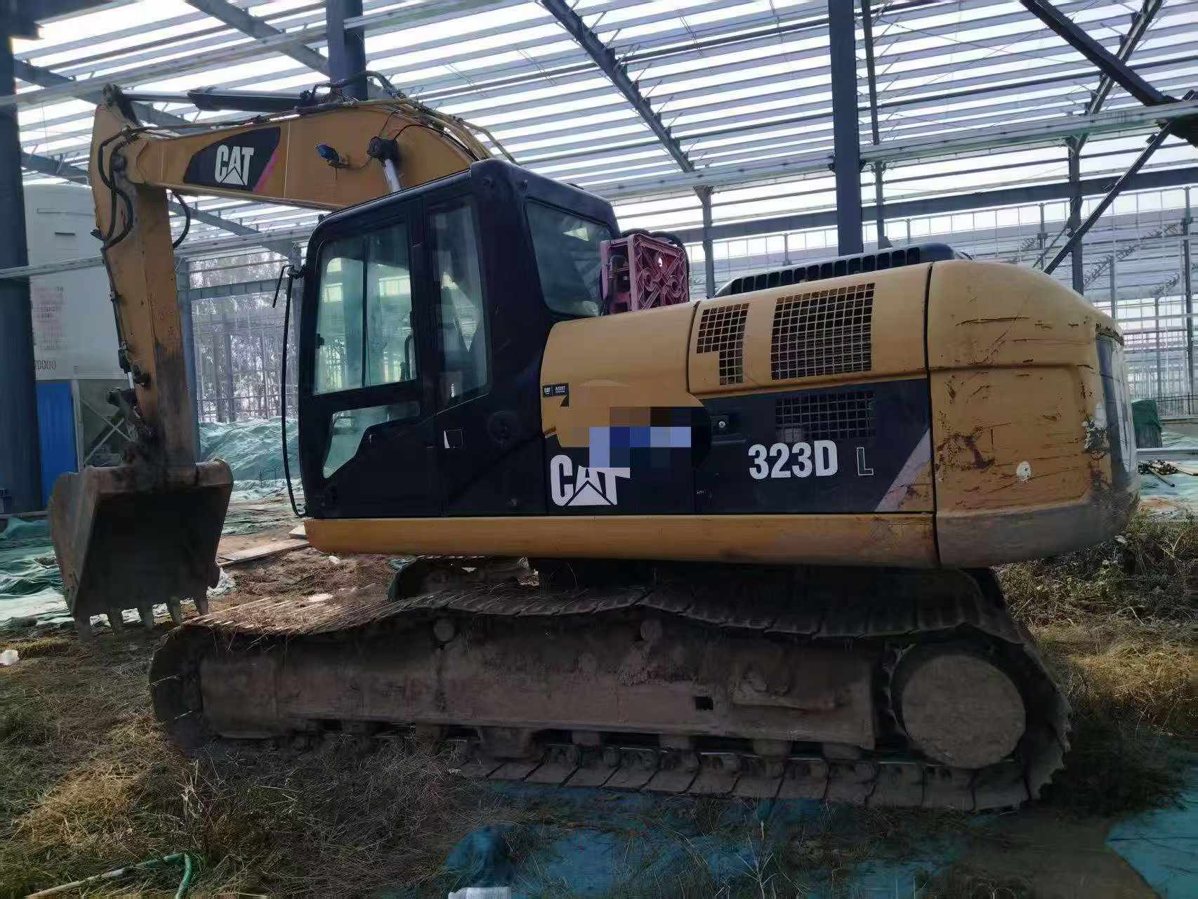 Buy Caterpillar 323 Used Excavator / 2