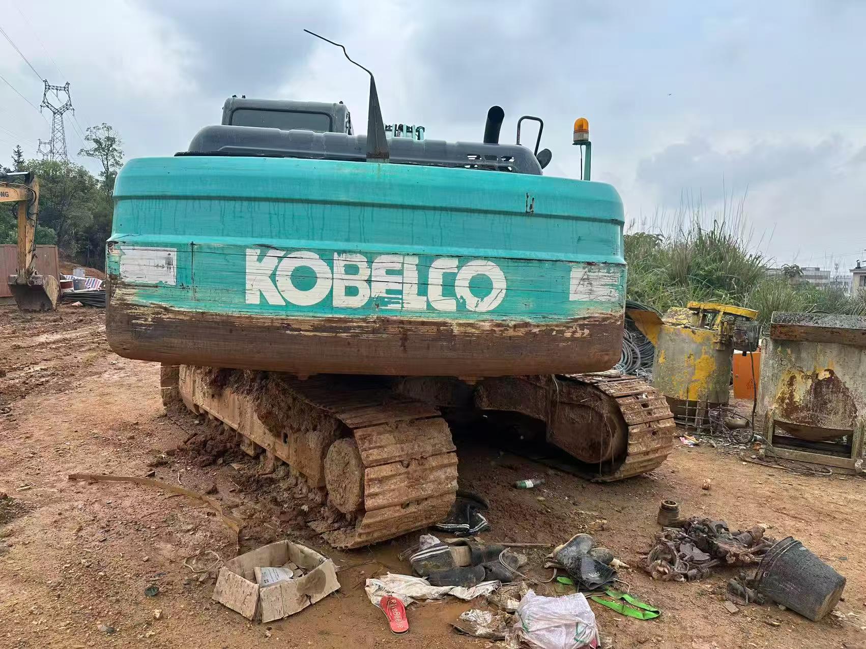 Buy Kobelco SK200-2 Used Excavator / 6