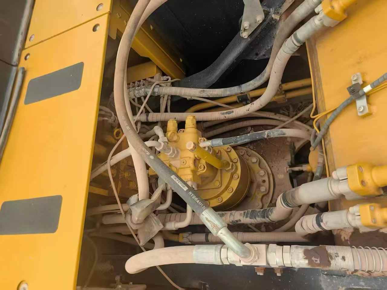 Buy Sany SY245H Used Excavator / 4