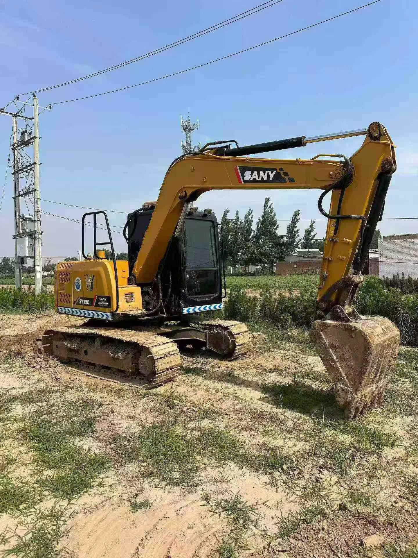 Buy Sany SY75 Used Excavator / 3