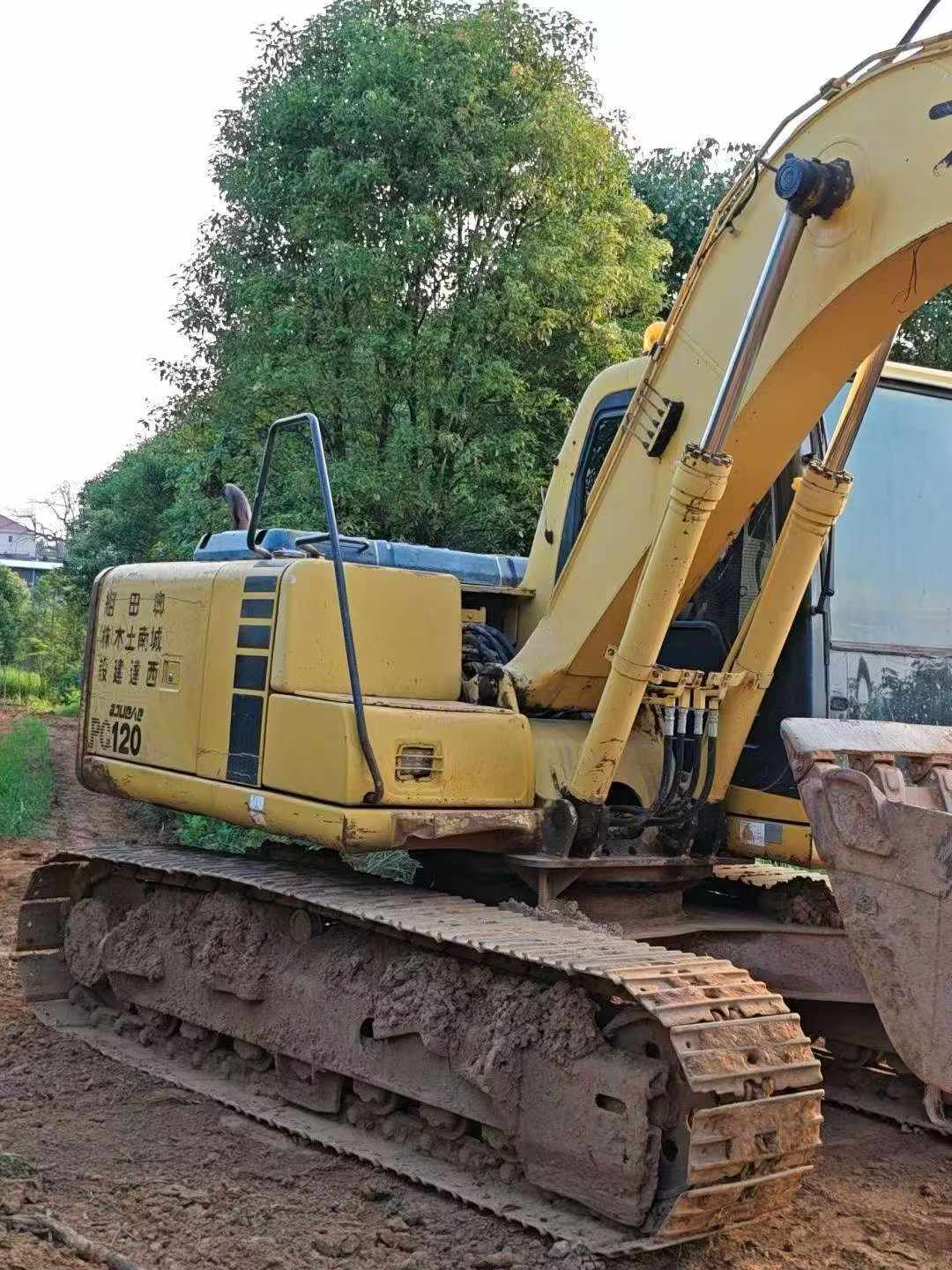 Buy Komatsu PC120-6E0 Used Excavator / 2