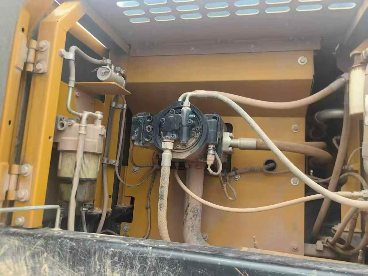 Buy Sany SY245H Used Excavator / 8