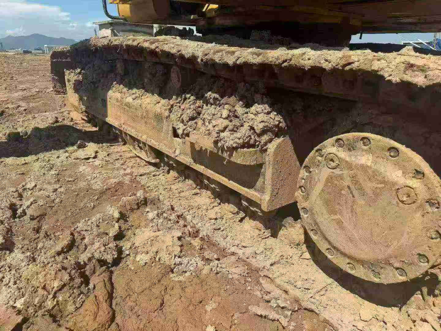 Buy Caterpillar 320E Used Excavator / 5