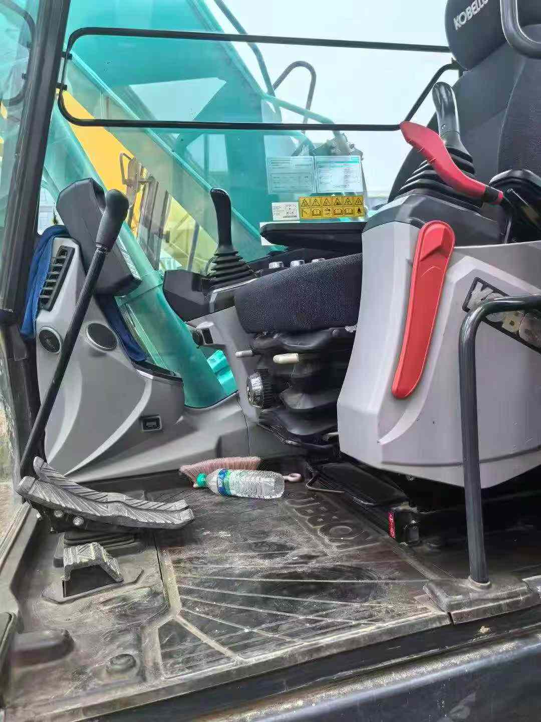 Buy Kobelco SK130 Used Excavator / 7