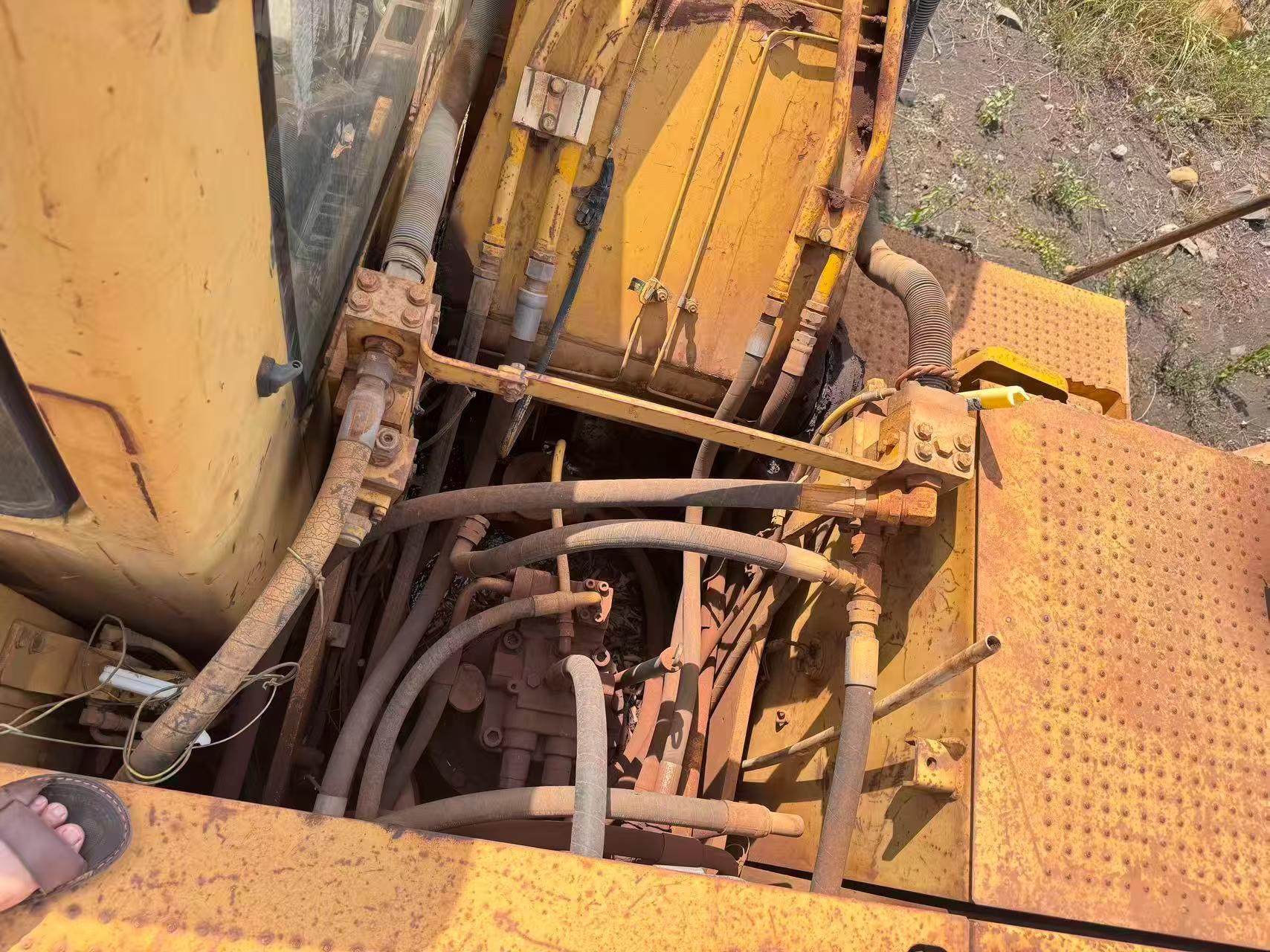 Buy Caterpillar 320C Used Excavator / 4
