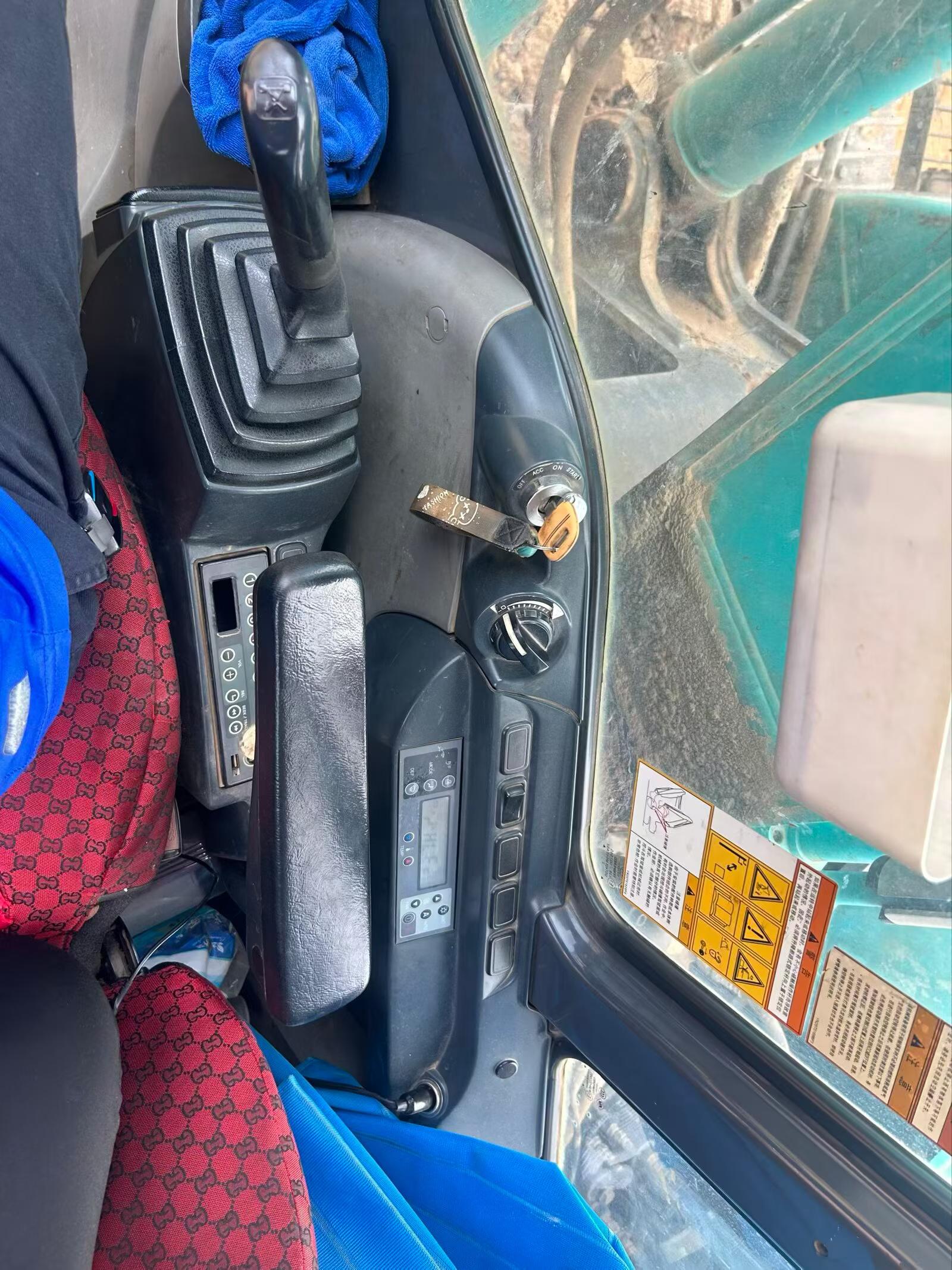 Buy Kobelco SK260 Used Excavator / 3