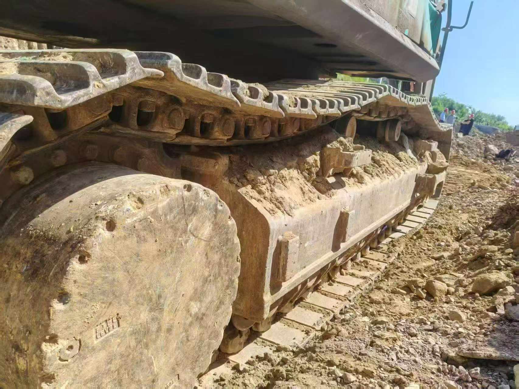 Buy Kobelco SK495D Used Excavator / 4