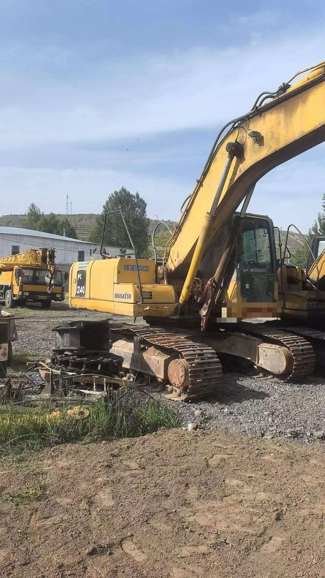 Buy Komatsu PC200-7 Used Excavator / 5