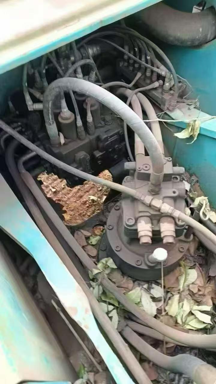 Buy Kobelco SK210-6 Used Excavator / 2