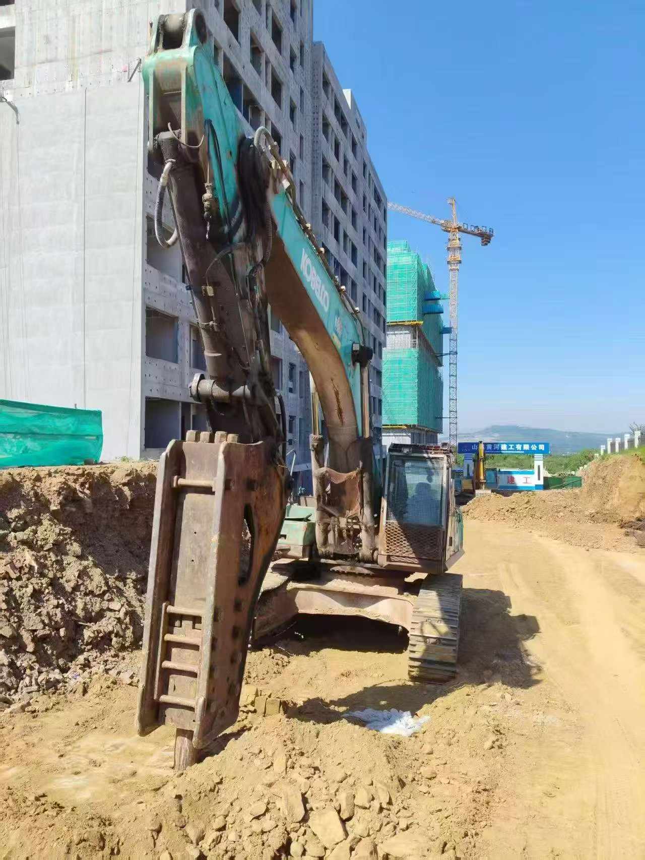 Buy Kobelco SK495D Used Excavator / 6