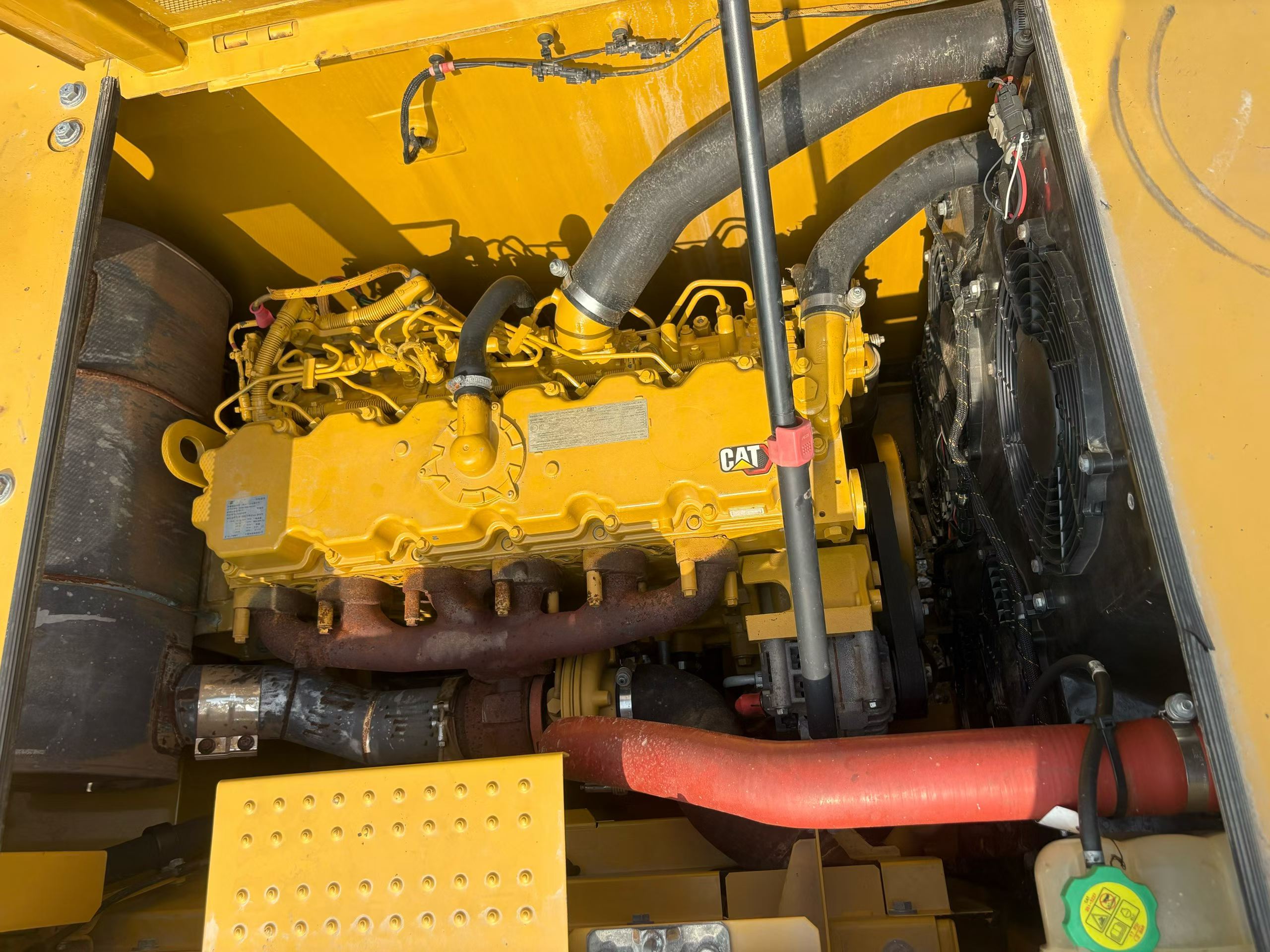 Buy Caterpillar 323 Used Excavator / 8