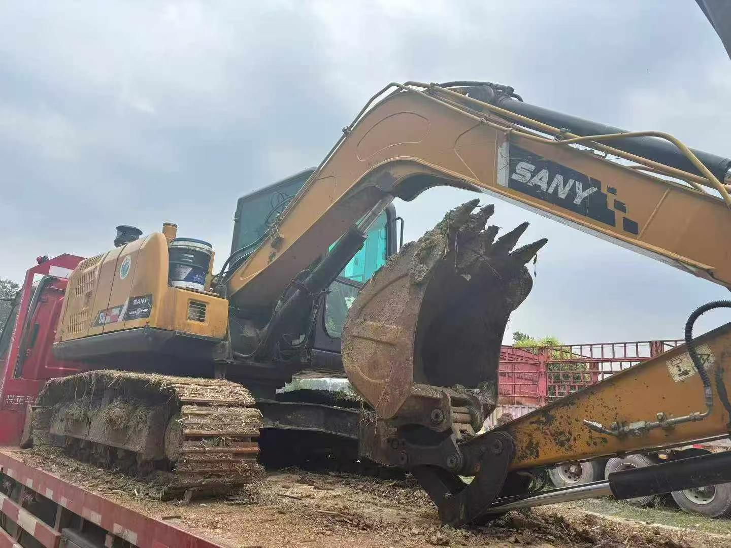Buy Sany SY95C Used Excavator / 2