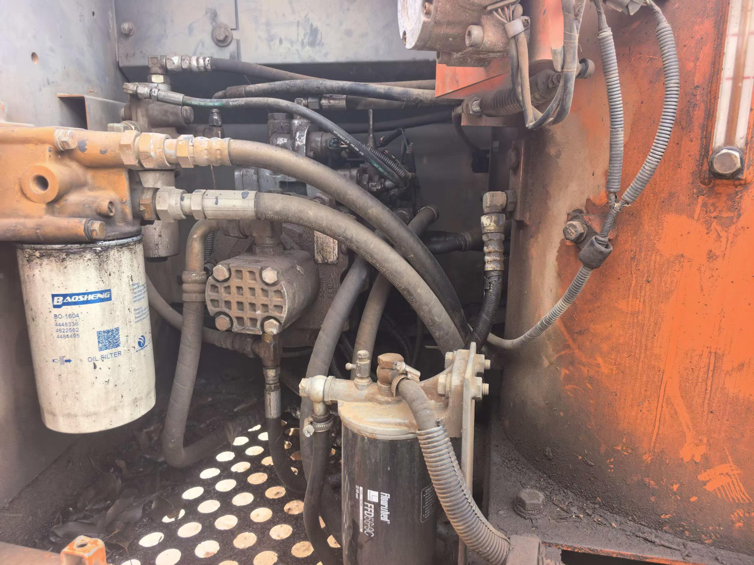 Buy Hitachi EX120-6 Used Excavator / 8