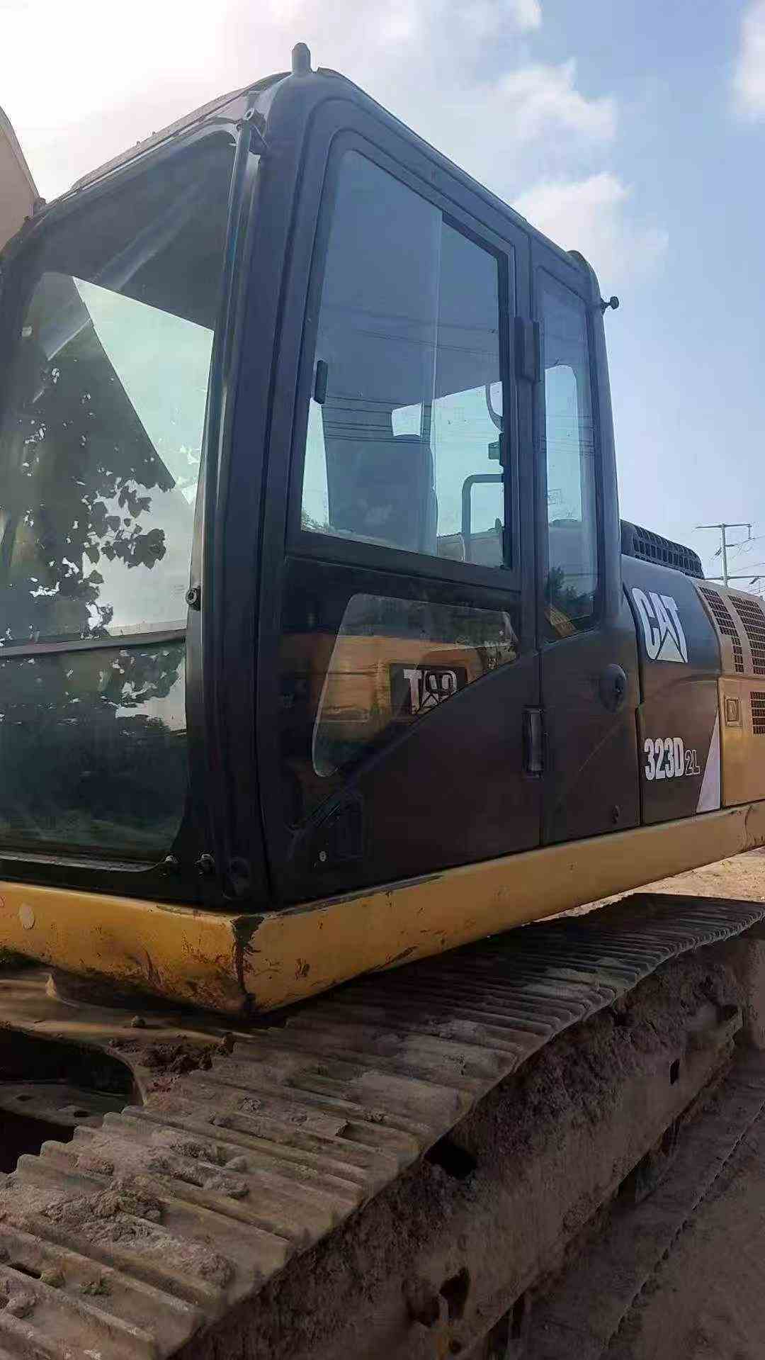 Buy Caterpillar 323 Used Excavator / 7