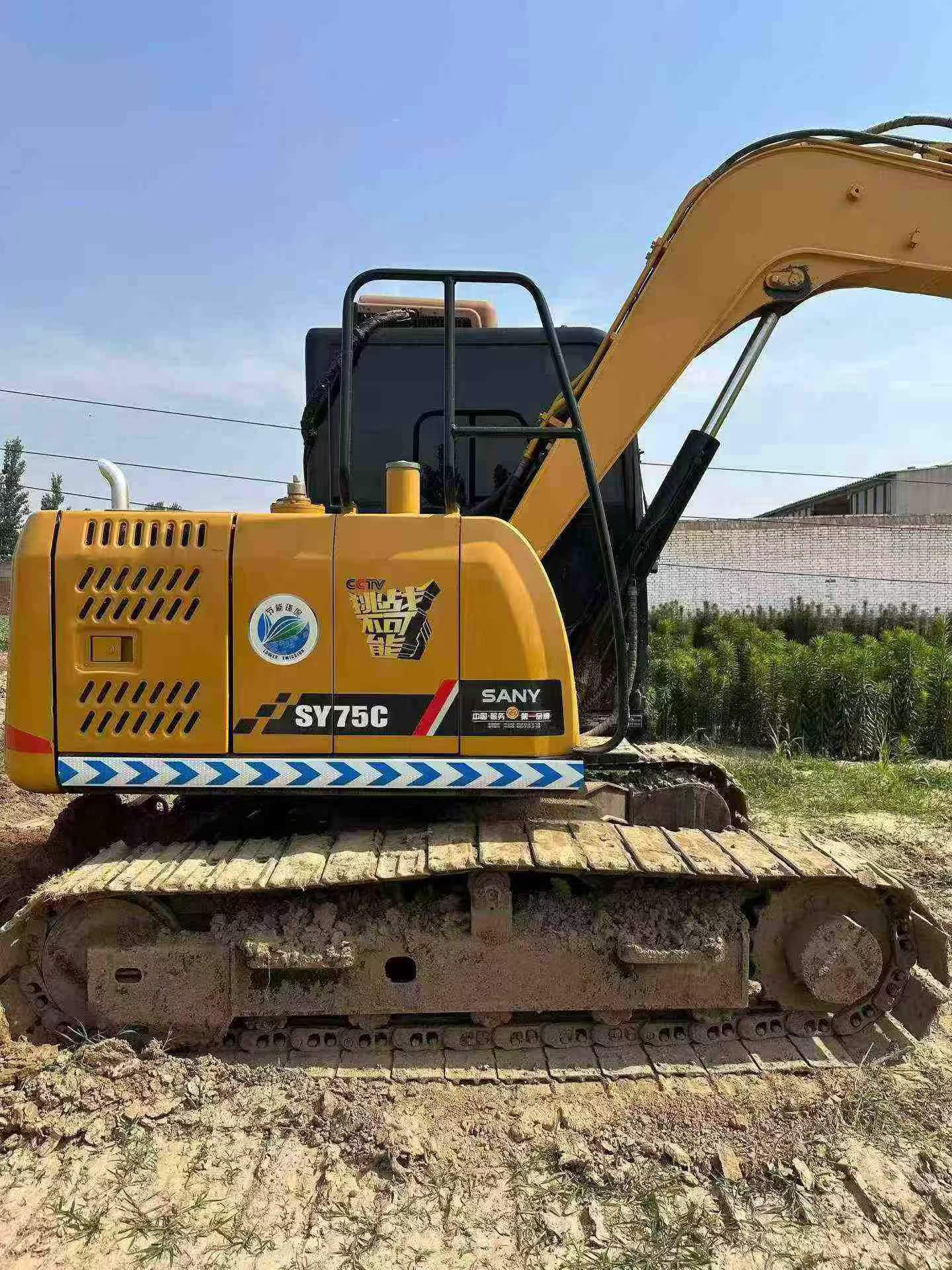 Buy Sany SY75 Used Excavator / 2