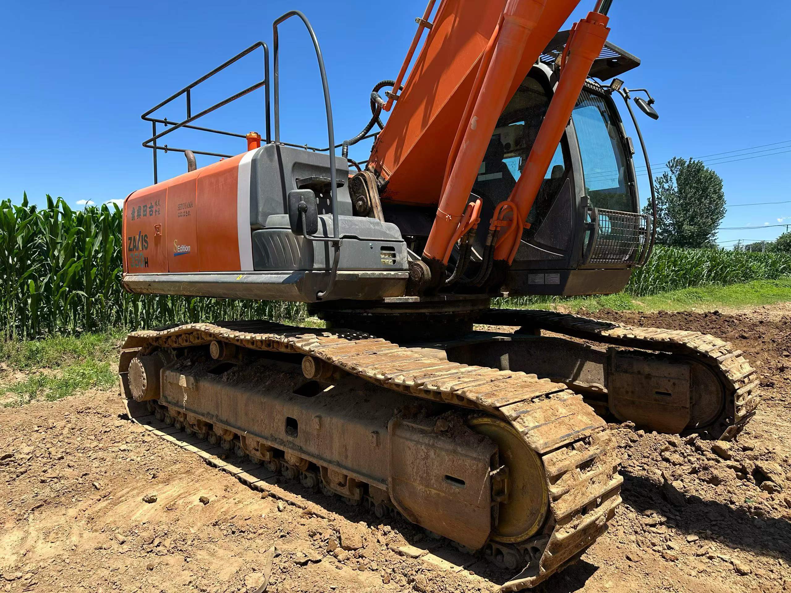 Buy Hitachi EX350 Used Excavator / 5