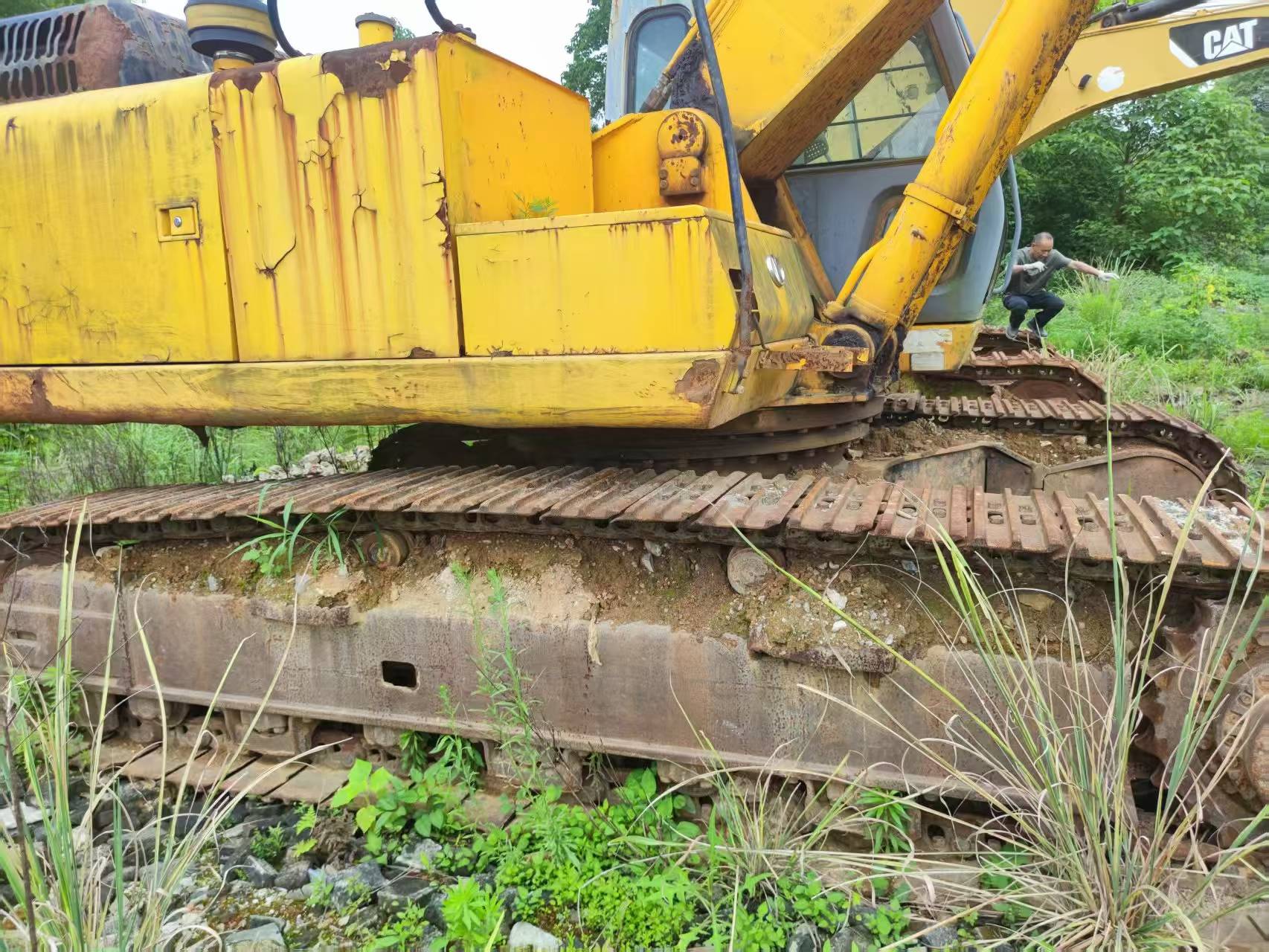 Buy Kato HD1430-7 Used Excavator / 6