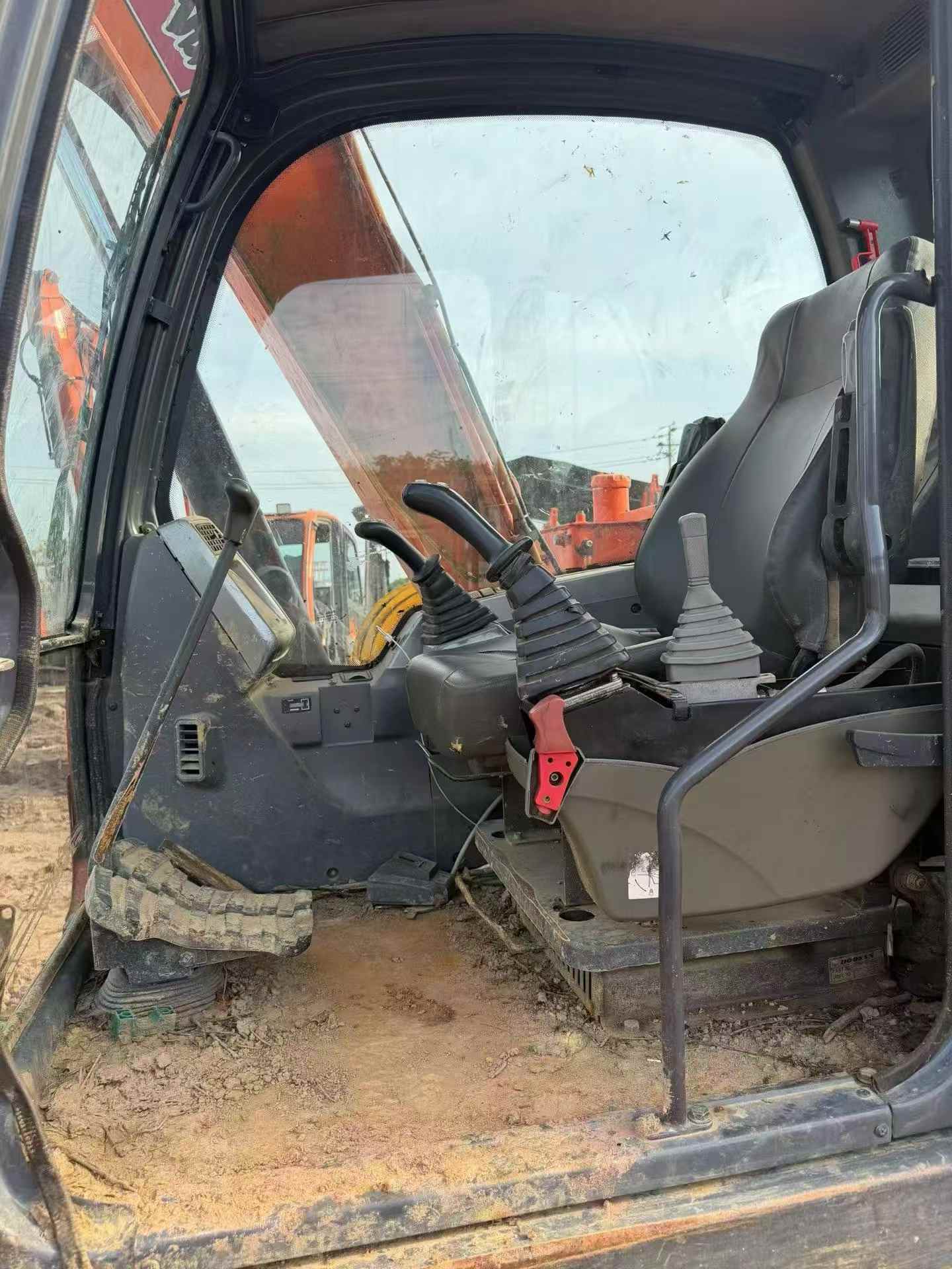 Buy Doosan DX75 Used Excavator / 9