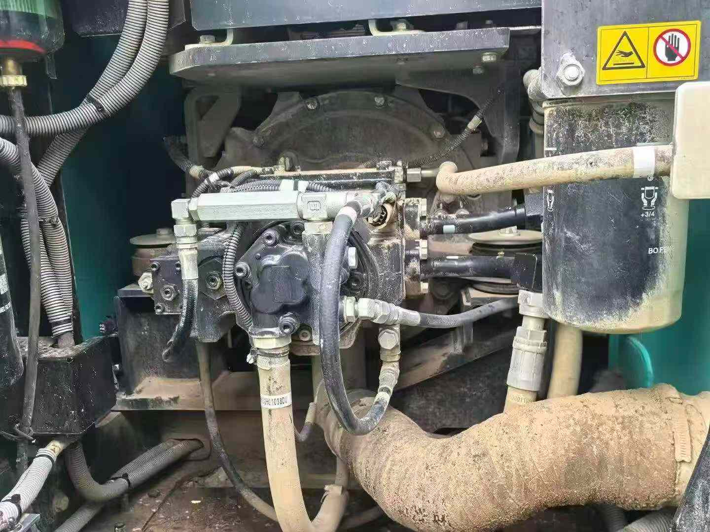Buy Kobelco SK130 Used Excavator / 3