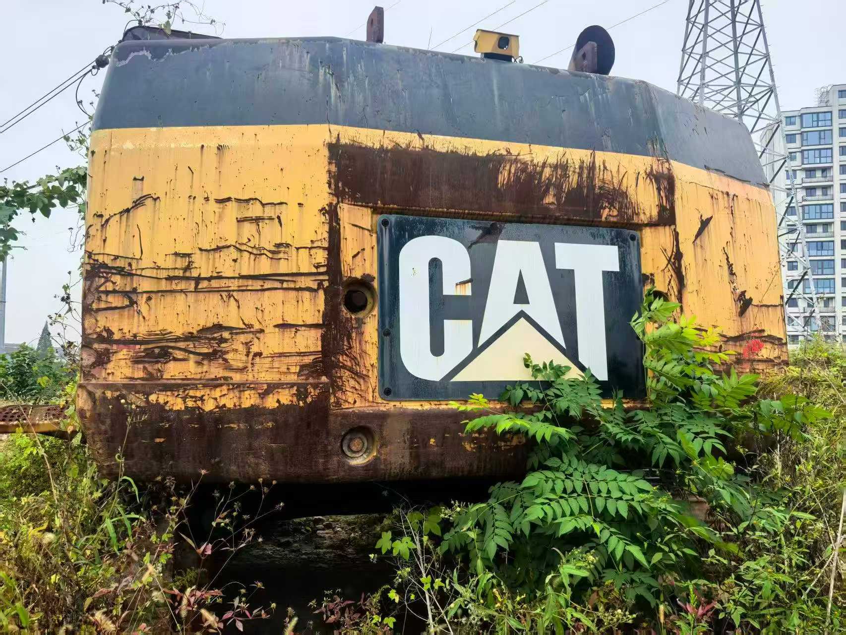 Buy Caterpillar 374D Used Excavator / 3