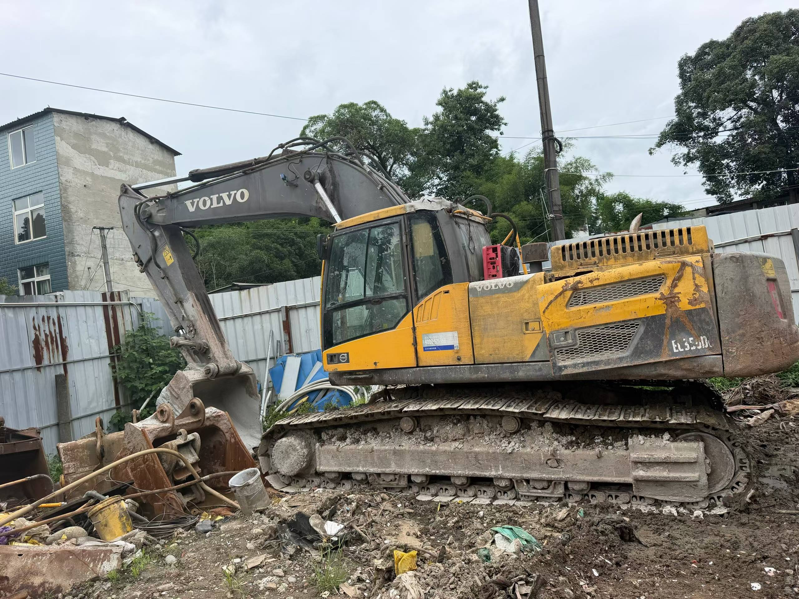 Buy Volvo EC300D Used Excavator / 2
