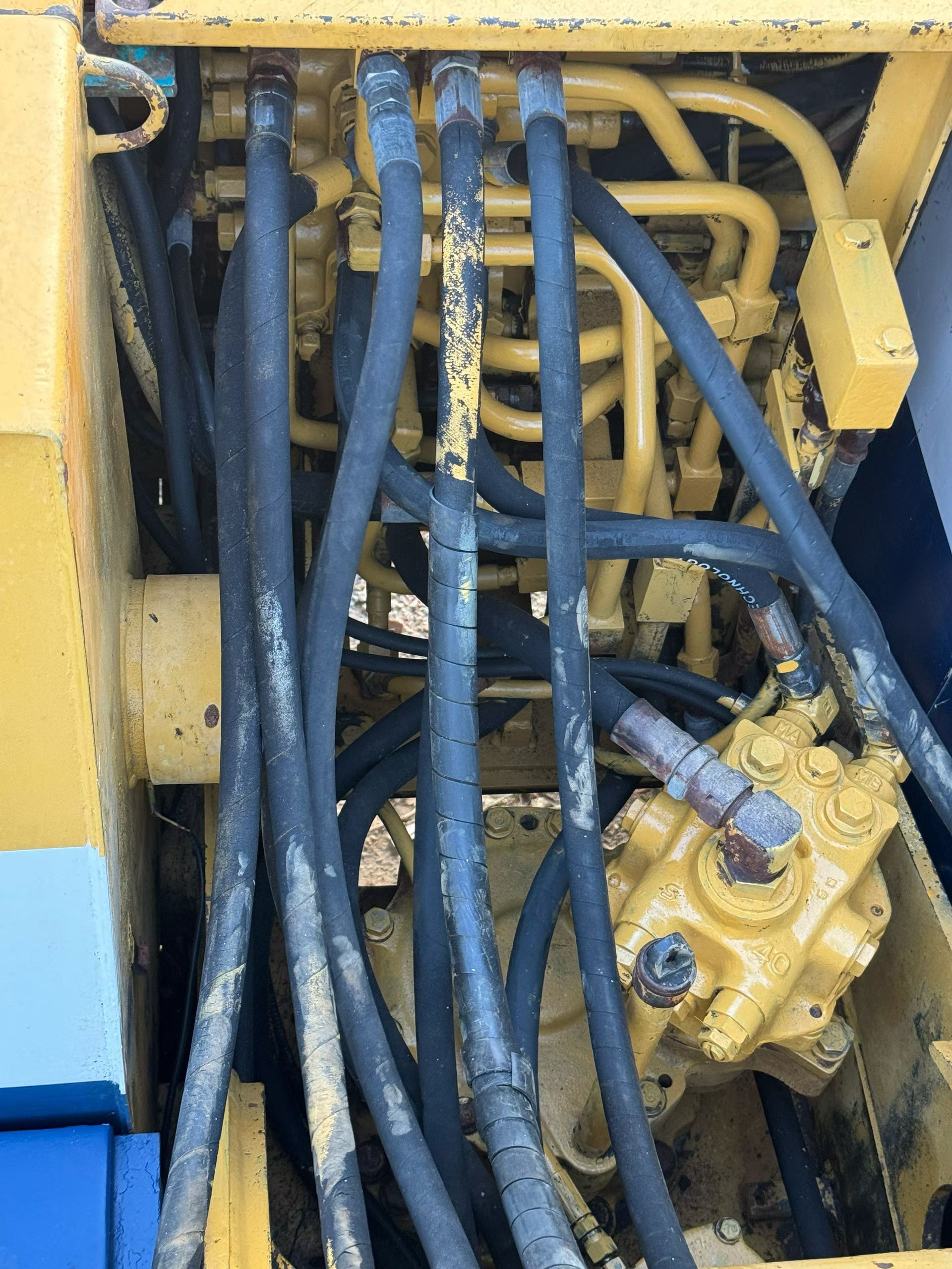 Buy Komatsu PC60-6 Used Excavator / 5