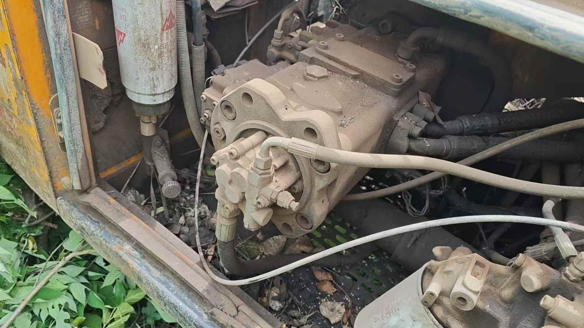 Buy Sany SY205C-8 Used Excavator / 9