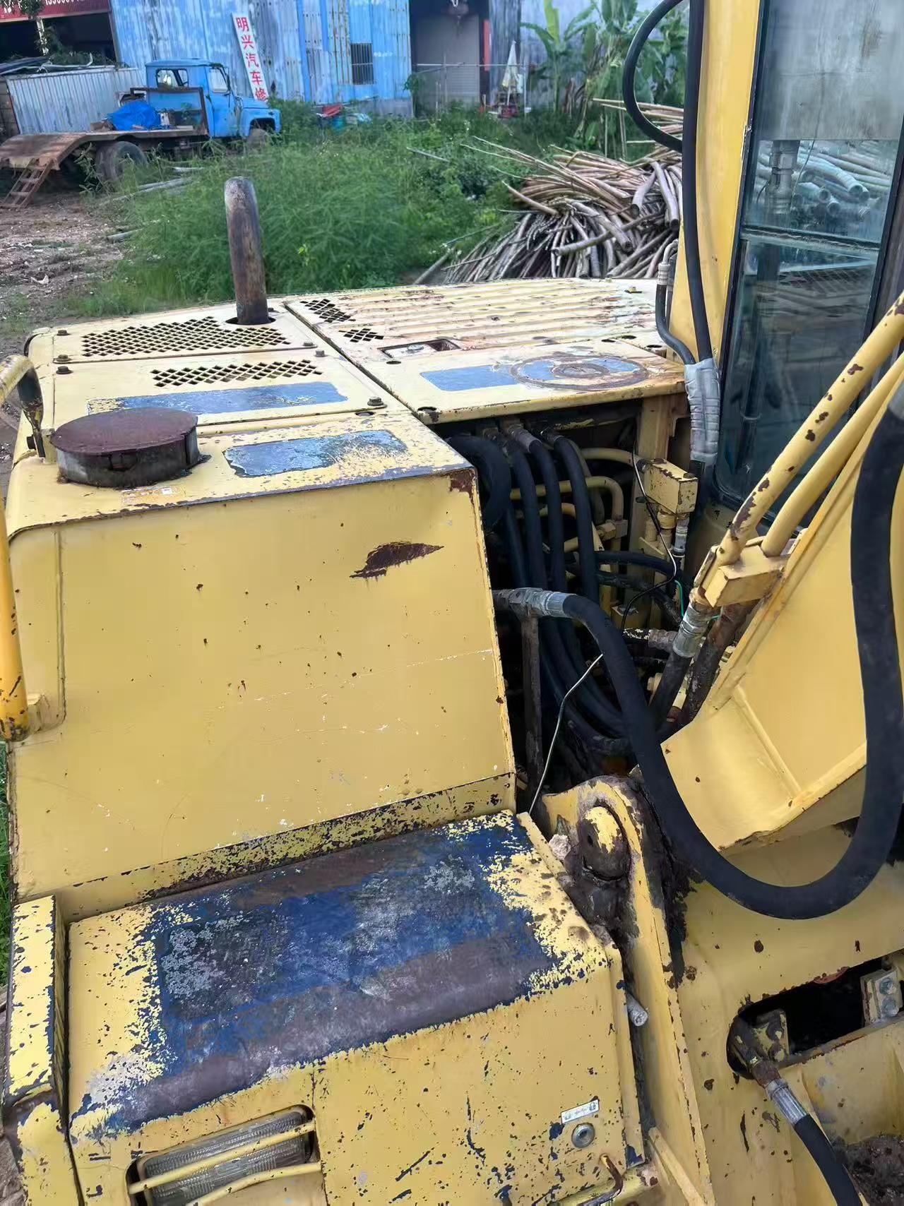 Buy Komatsu PC60-6 Used Excavator / 4