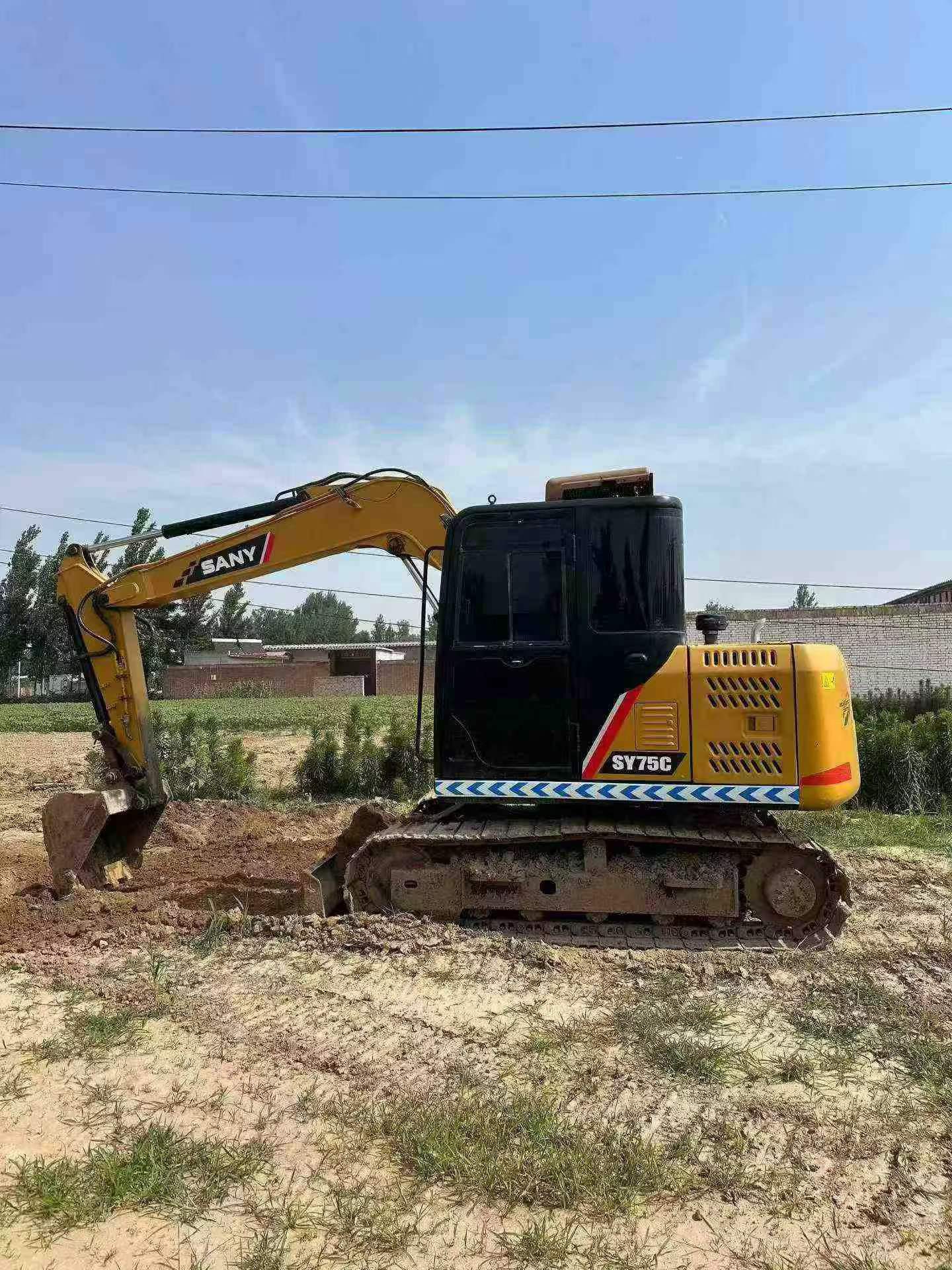 Buy Sany SY75 Used Excavator / 7