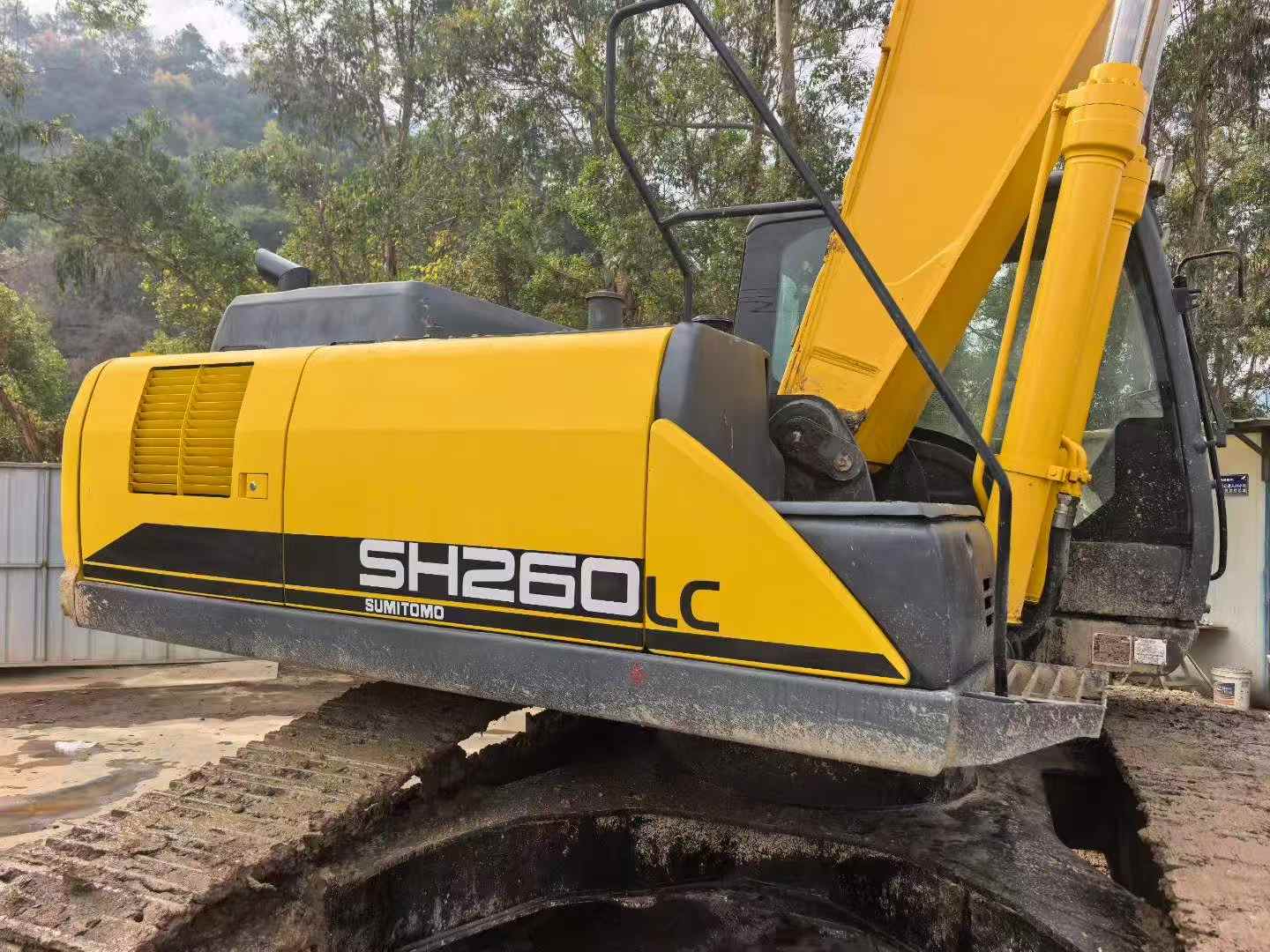 Buy Sumitomo SH260LC-6 Used Excavator / 8