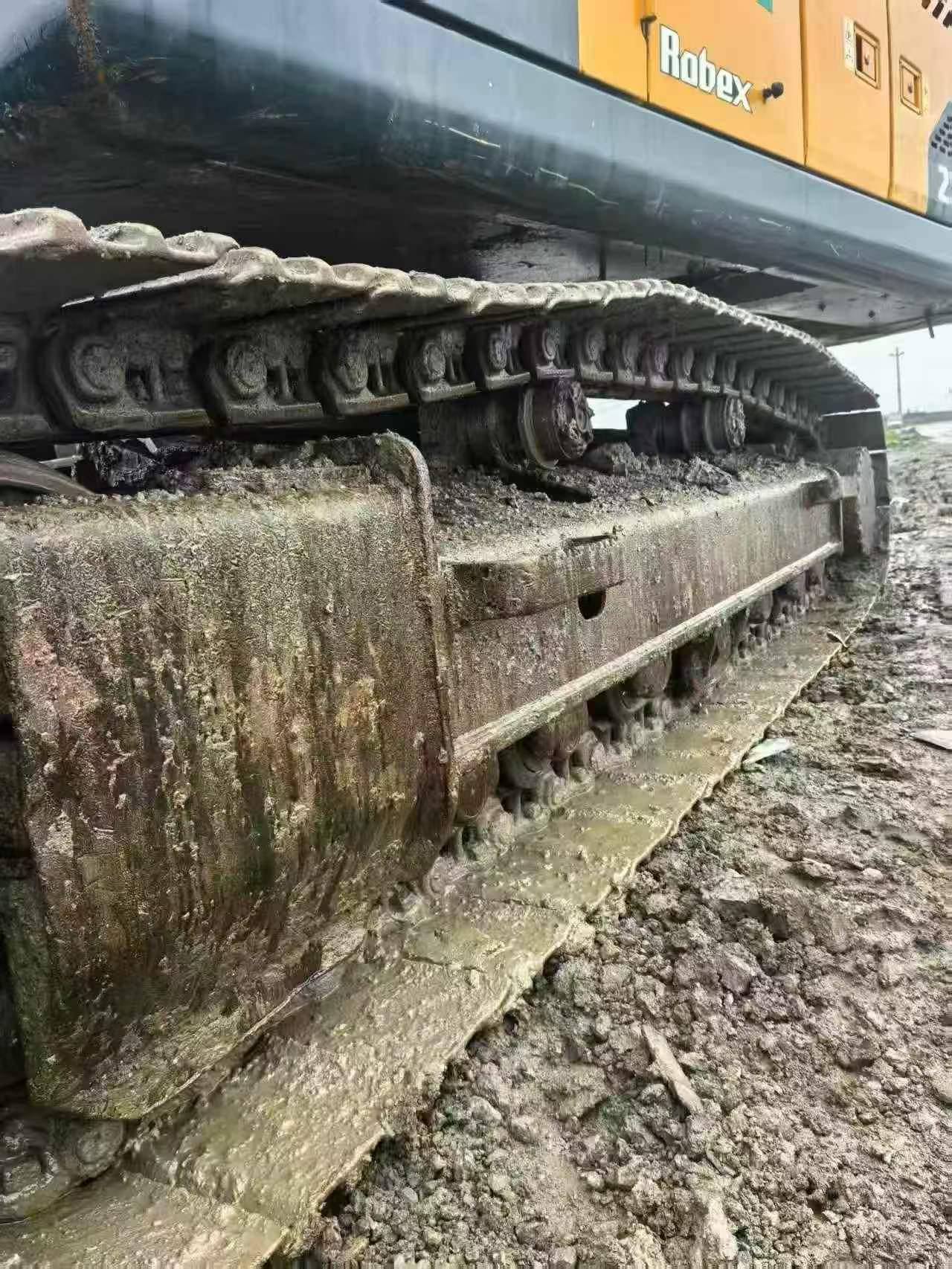 Buy Hyundai R215-7 Used Excavator / 6