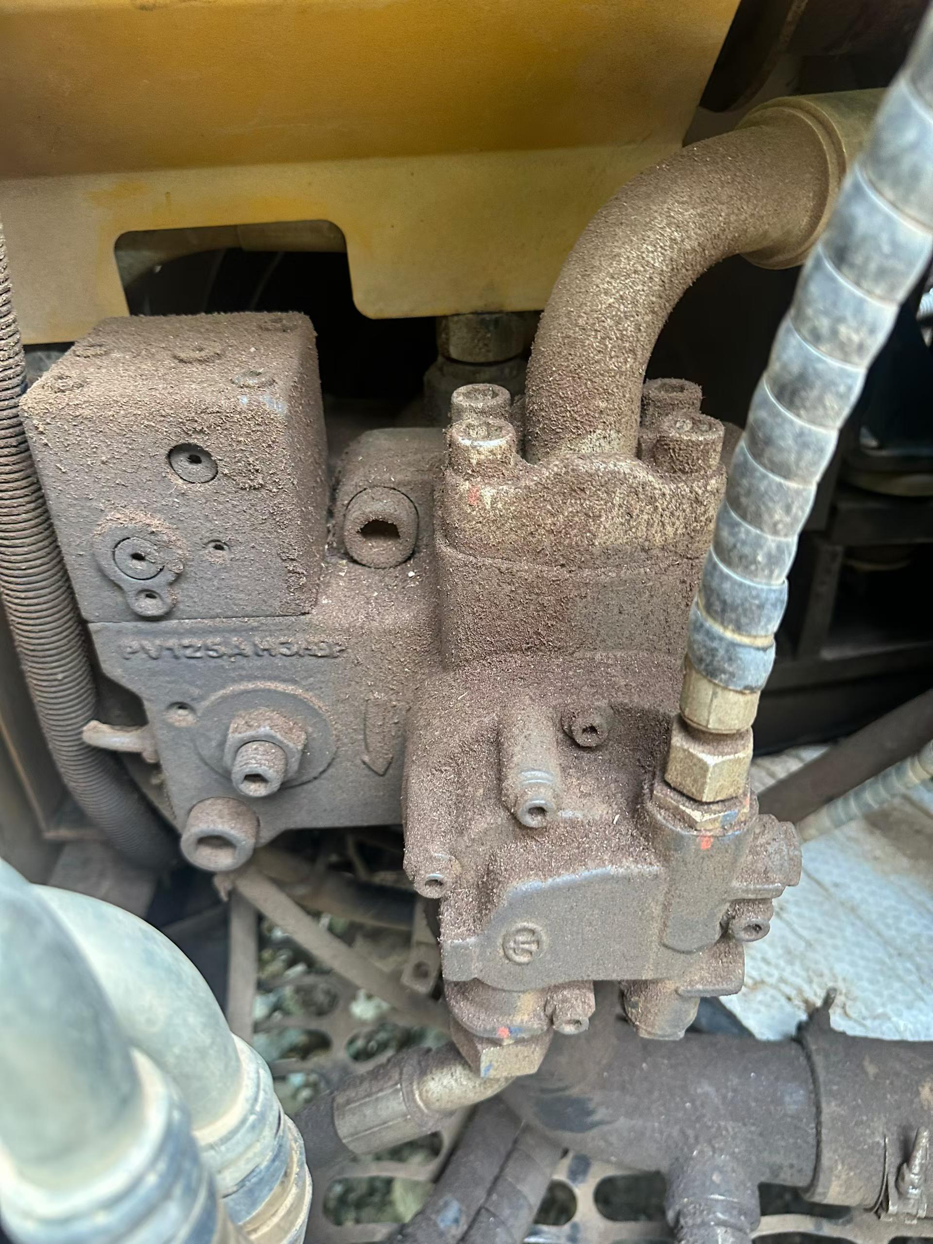 Buy Sany SY125C Used Excavator / 3
