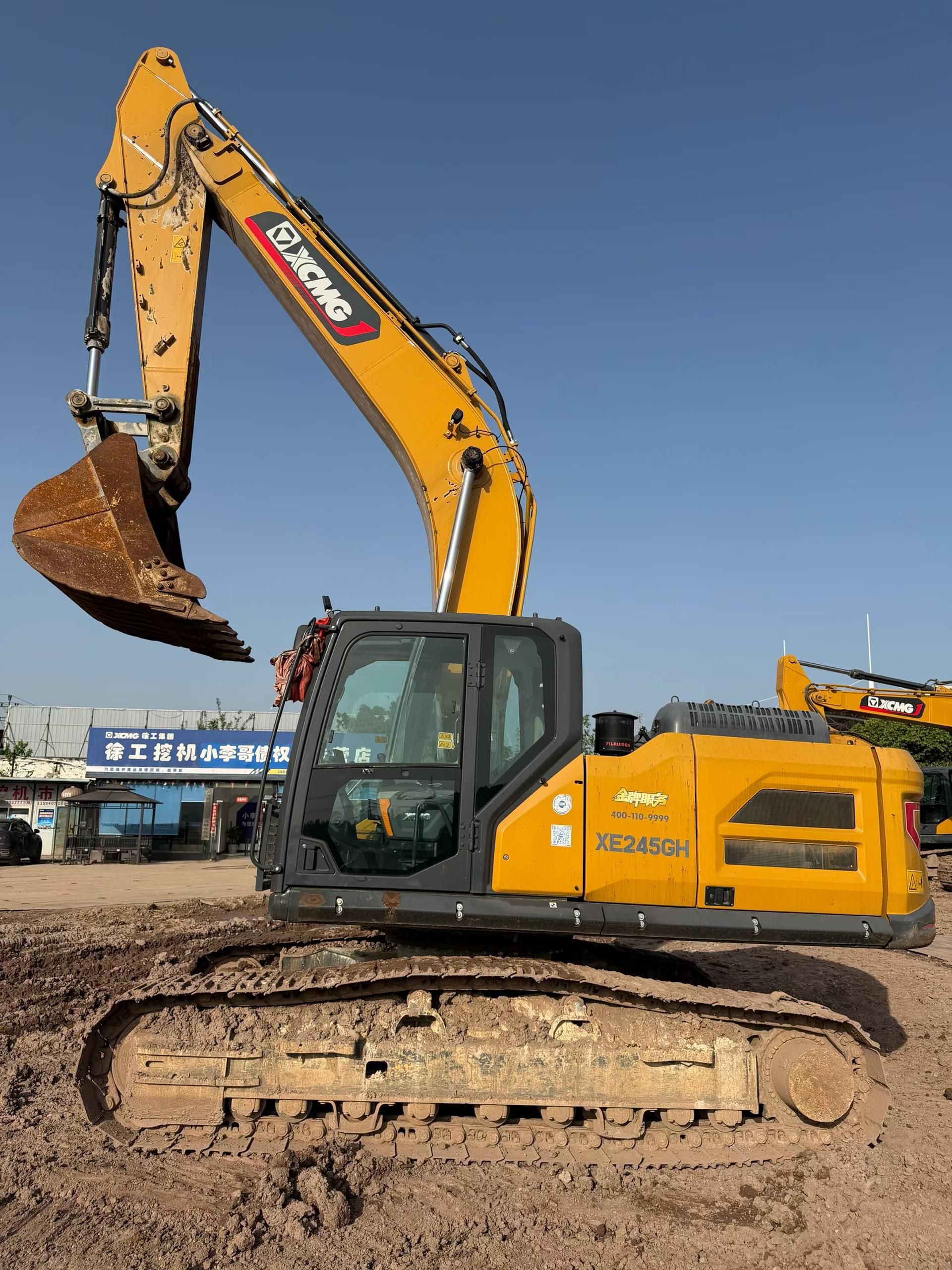 Buy XCMG XE245GH Used Excavator / 5