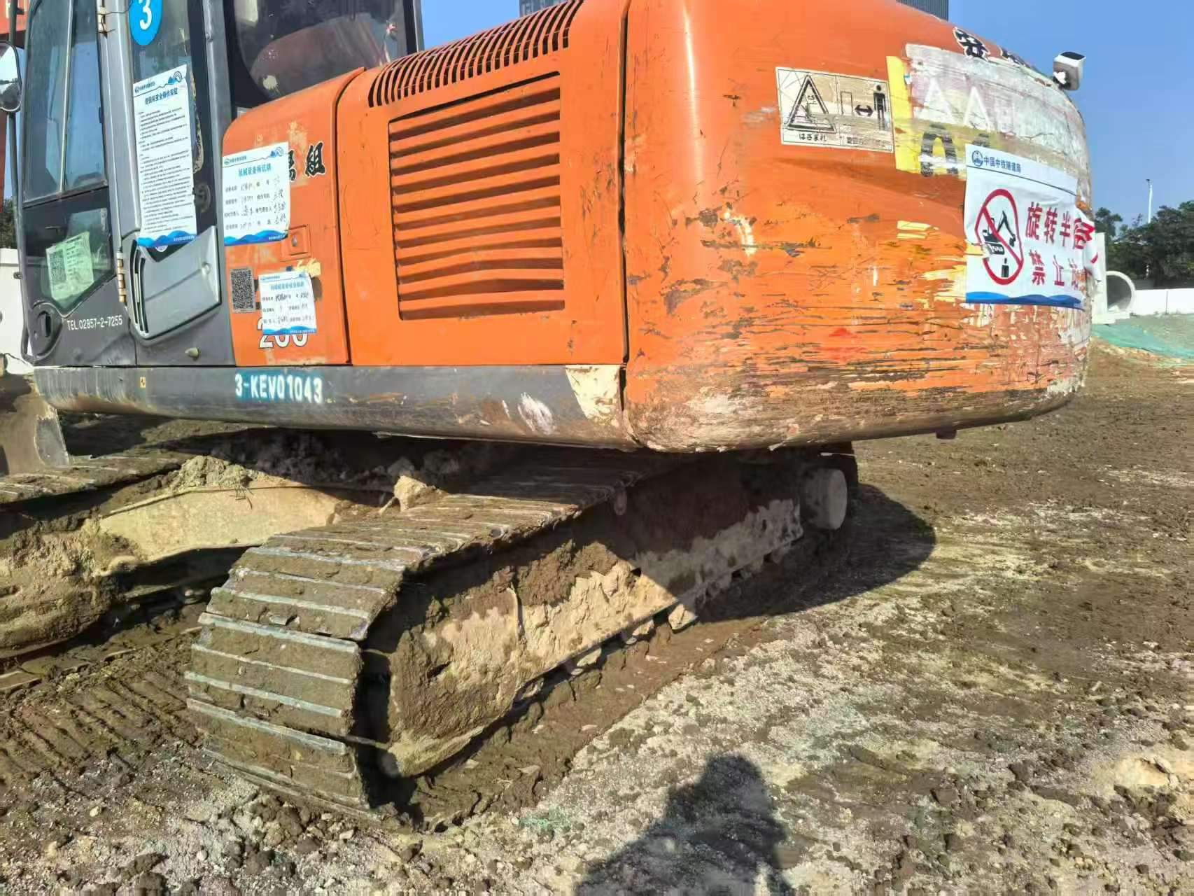 Buy Hitachi EX200 Used Excavator / 4