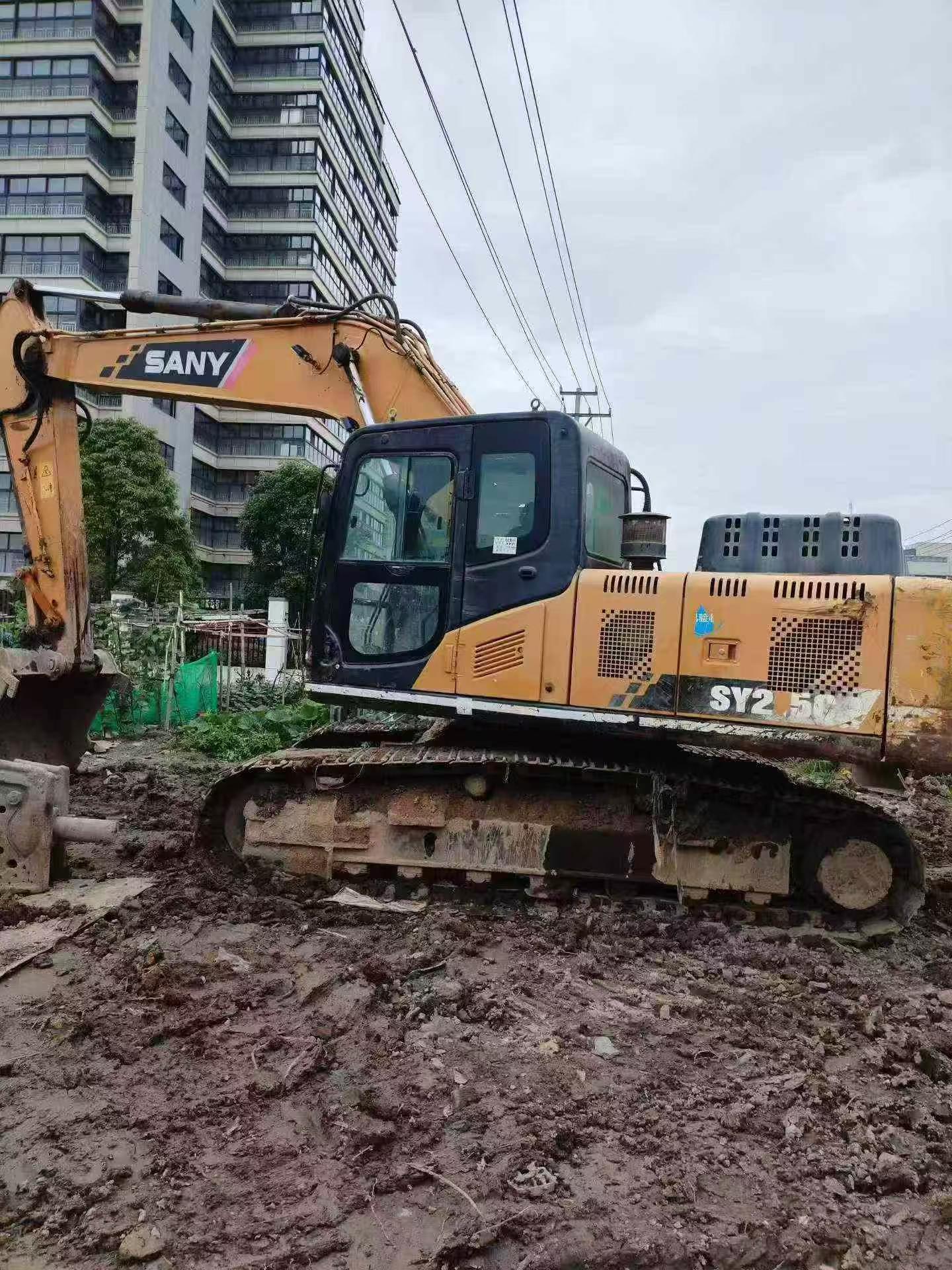Buy Sany SY205C Used Excavator / 3