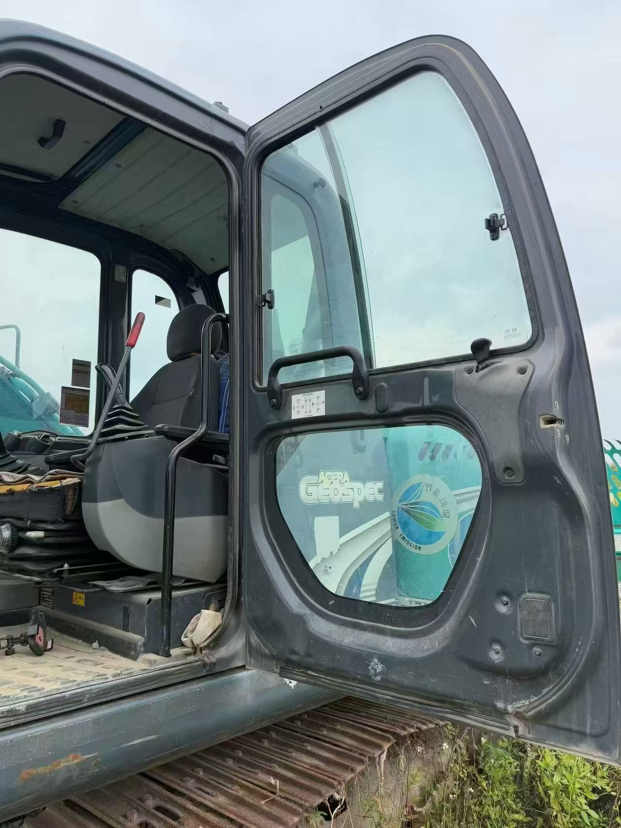 Buy Kobelco SK250-8 Used Excavator / 4