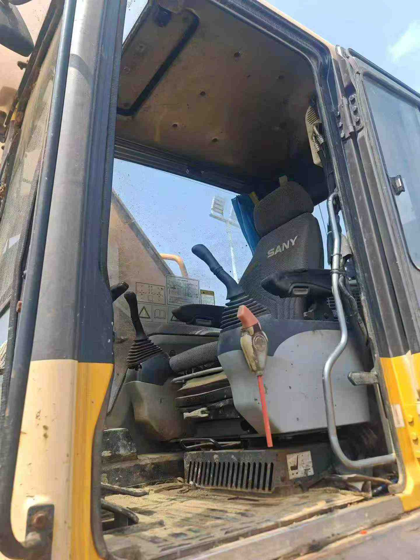 Buy Sany SY305C Used Excavator / 8