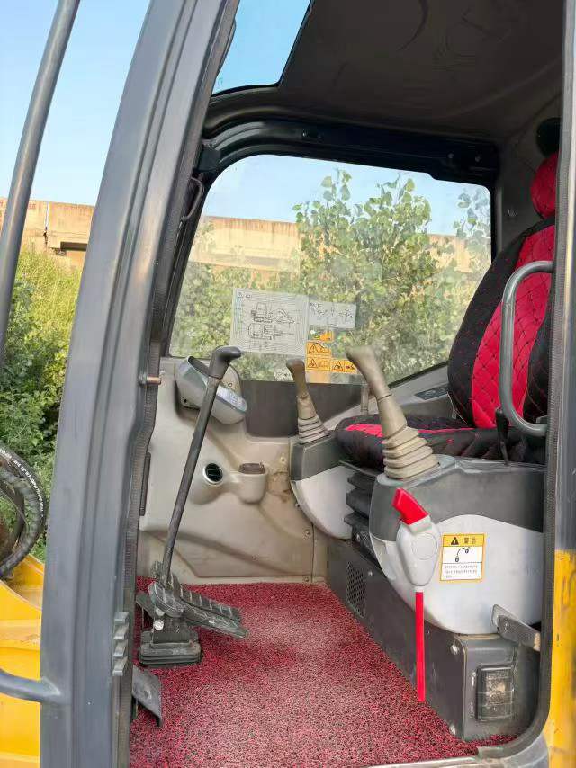 Buy XCMG XE60 Used Excavator / 5
