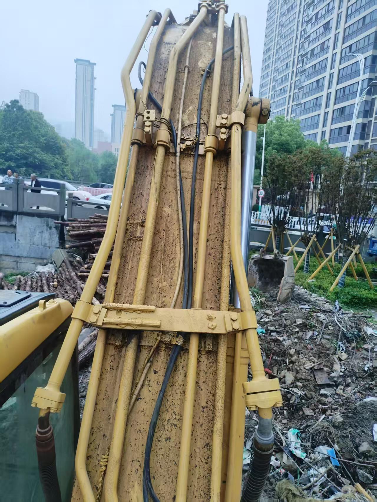 Buy Komatsu PC200 Used Excavator / 9