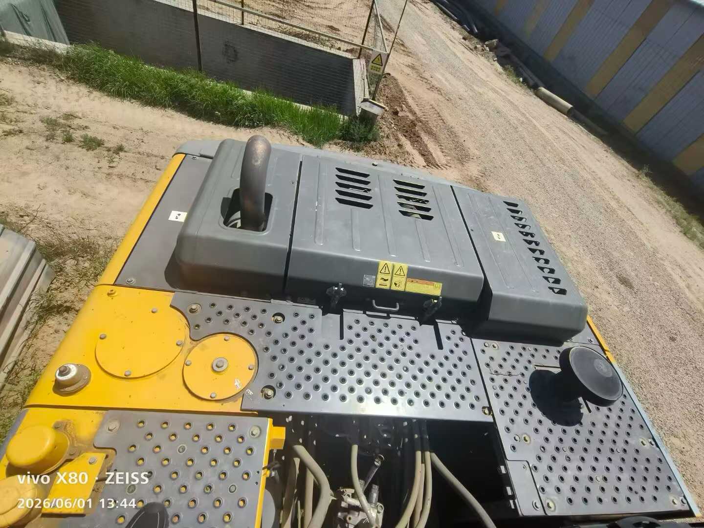 Buy Volvo EC200 Used Excavator / 5