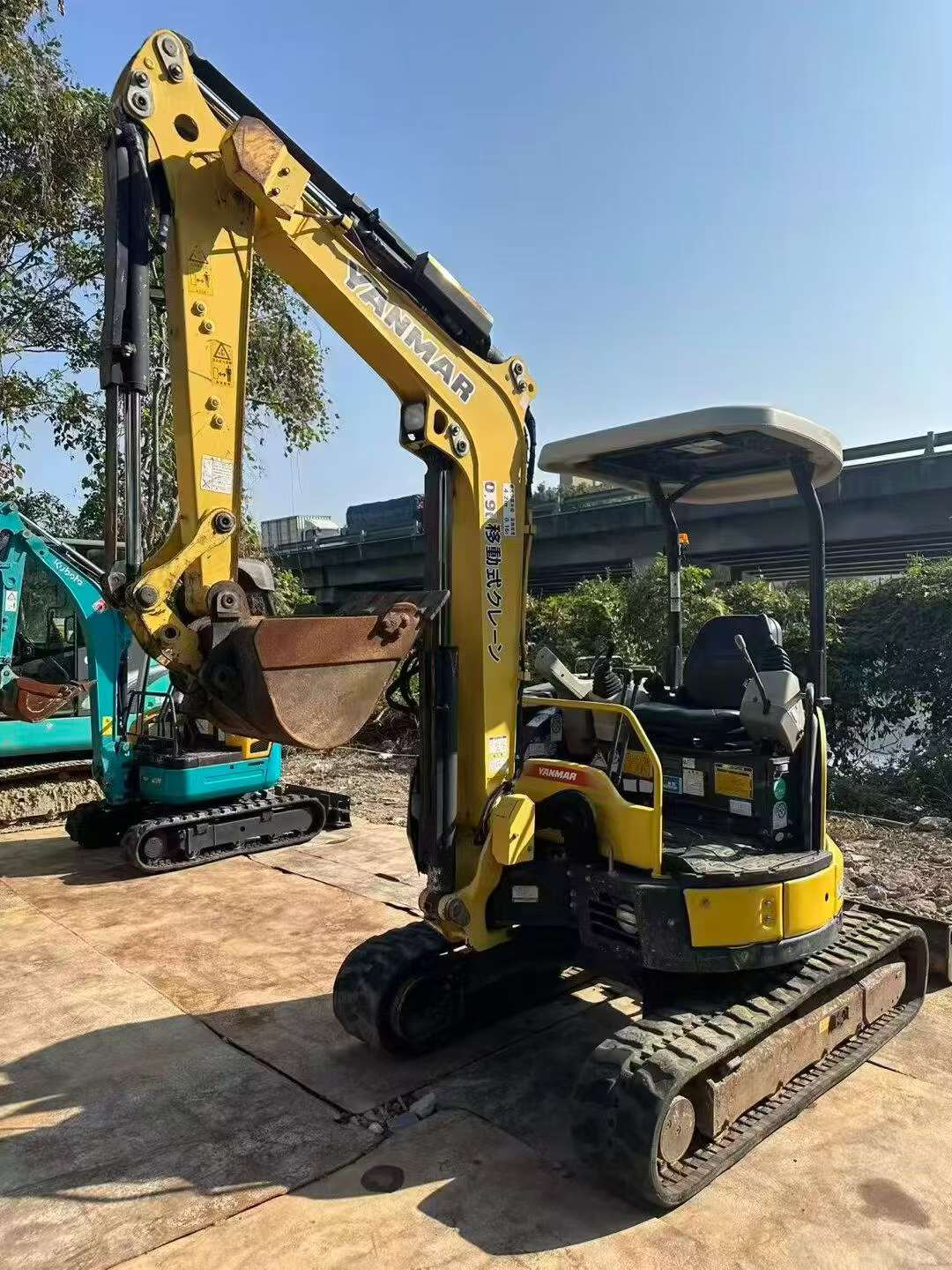 Buy Yanmar vio30 Used Excavator / 6