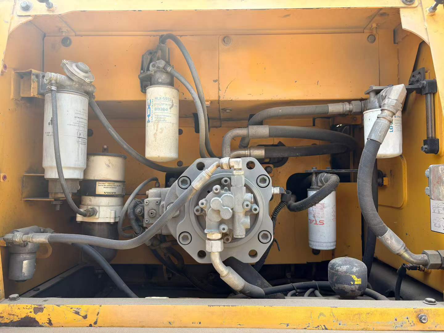 Buy Volvo EC300D Used Excavator / 9