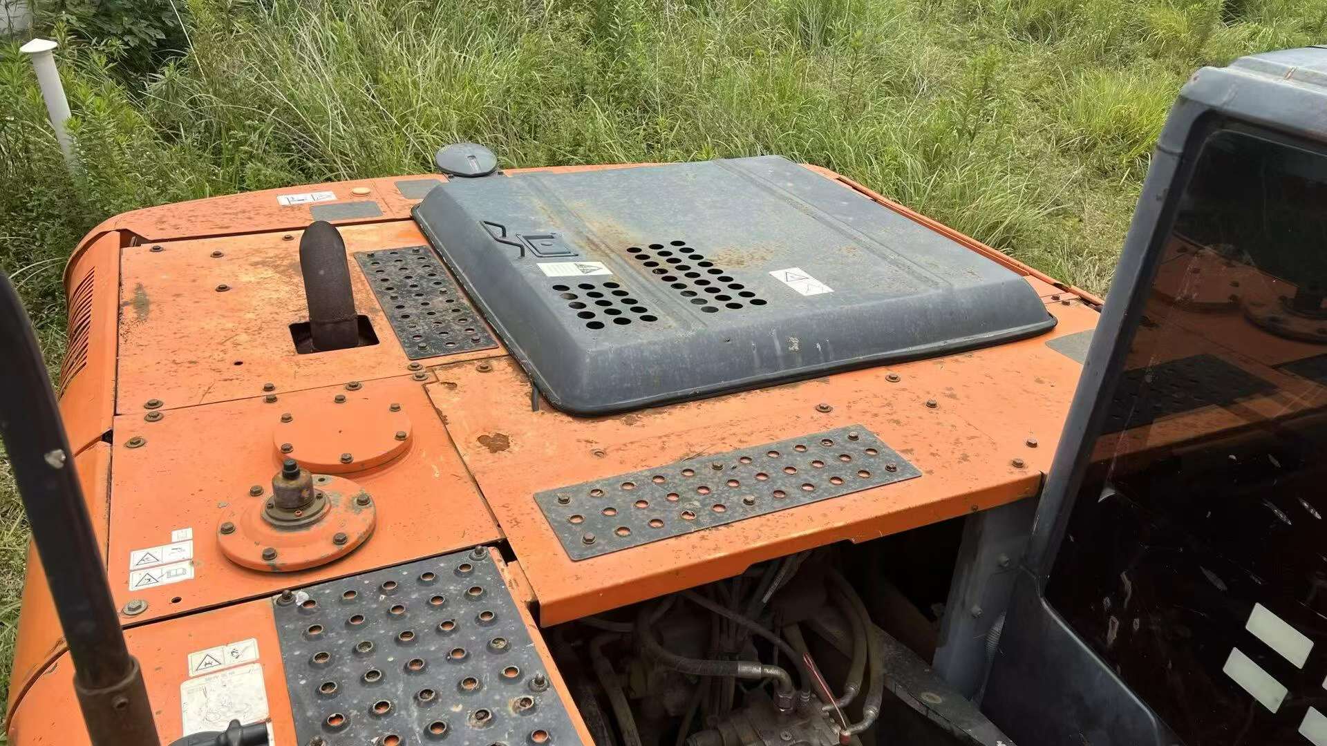 Buy Hitachi EX200-5 Used Excavator / 8