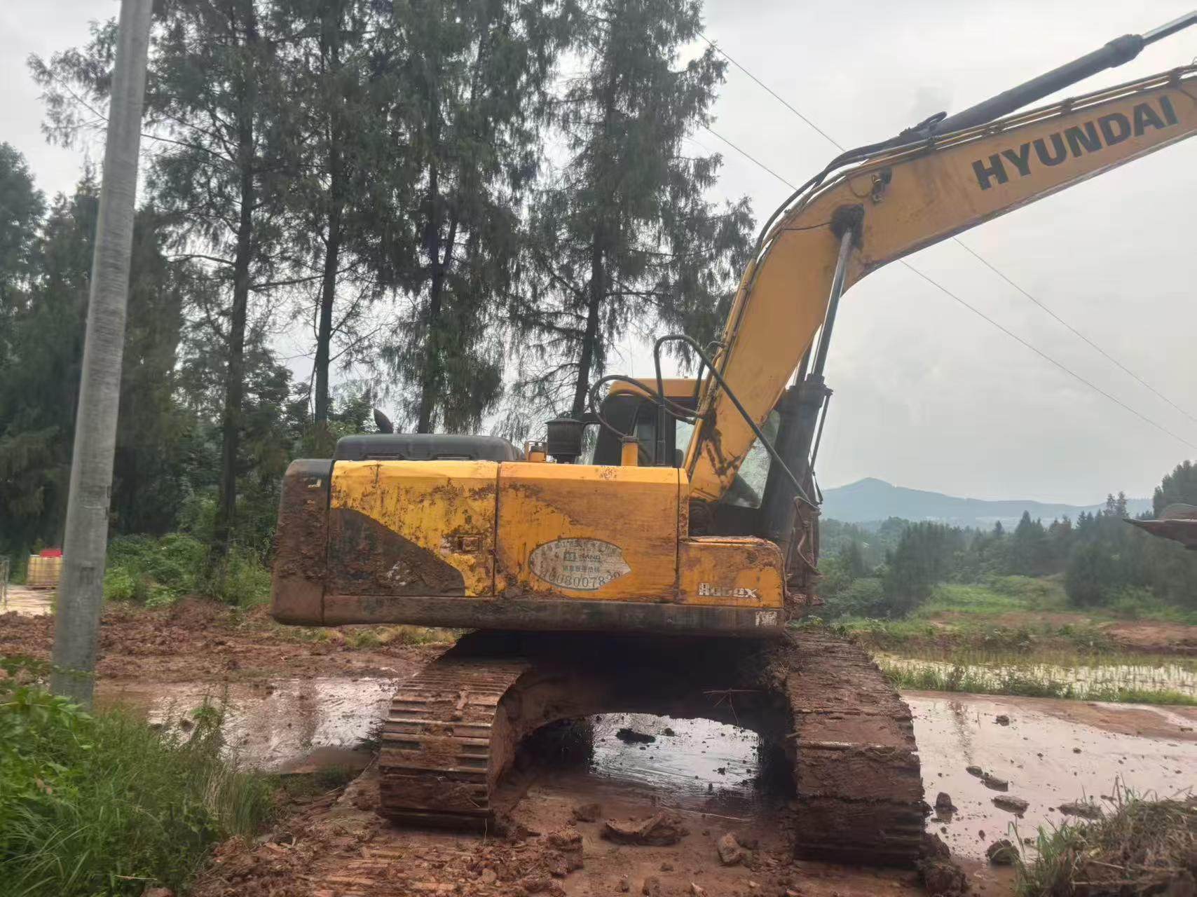 Buy Hyundai R215-7 Used Excavator / 2