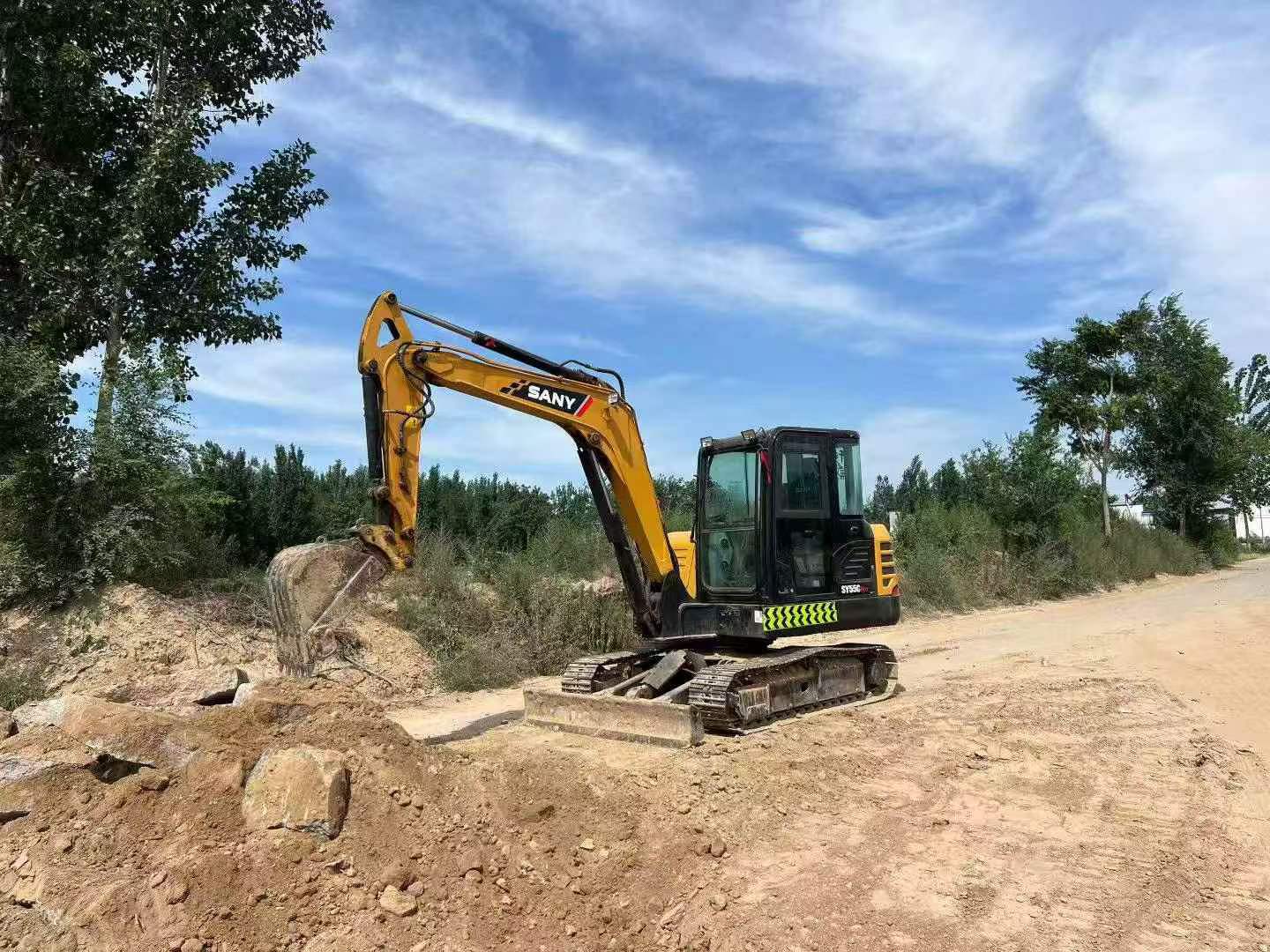 Buy Sany SY55 Used Excavator / 2