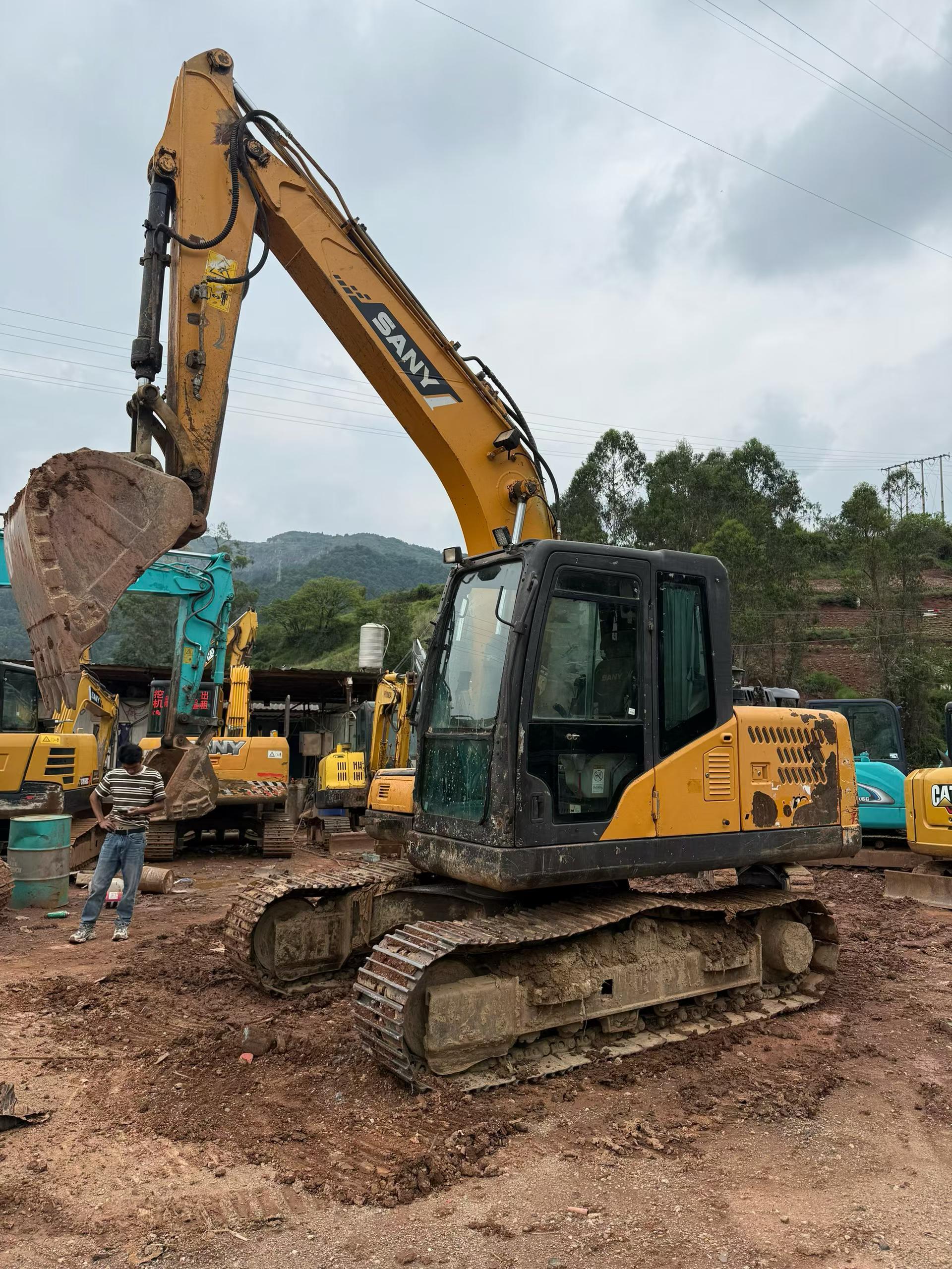 Buy Sany SY115C-9 Used Excavator / 6
