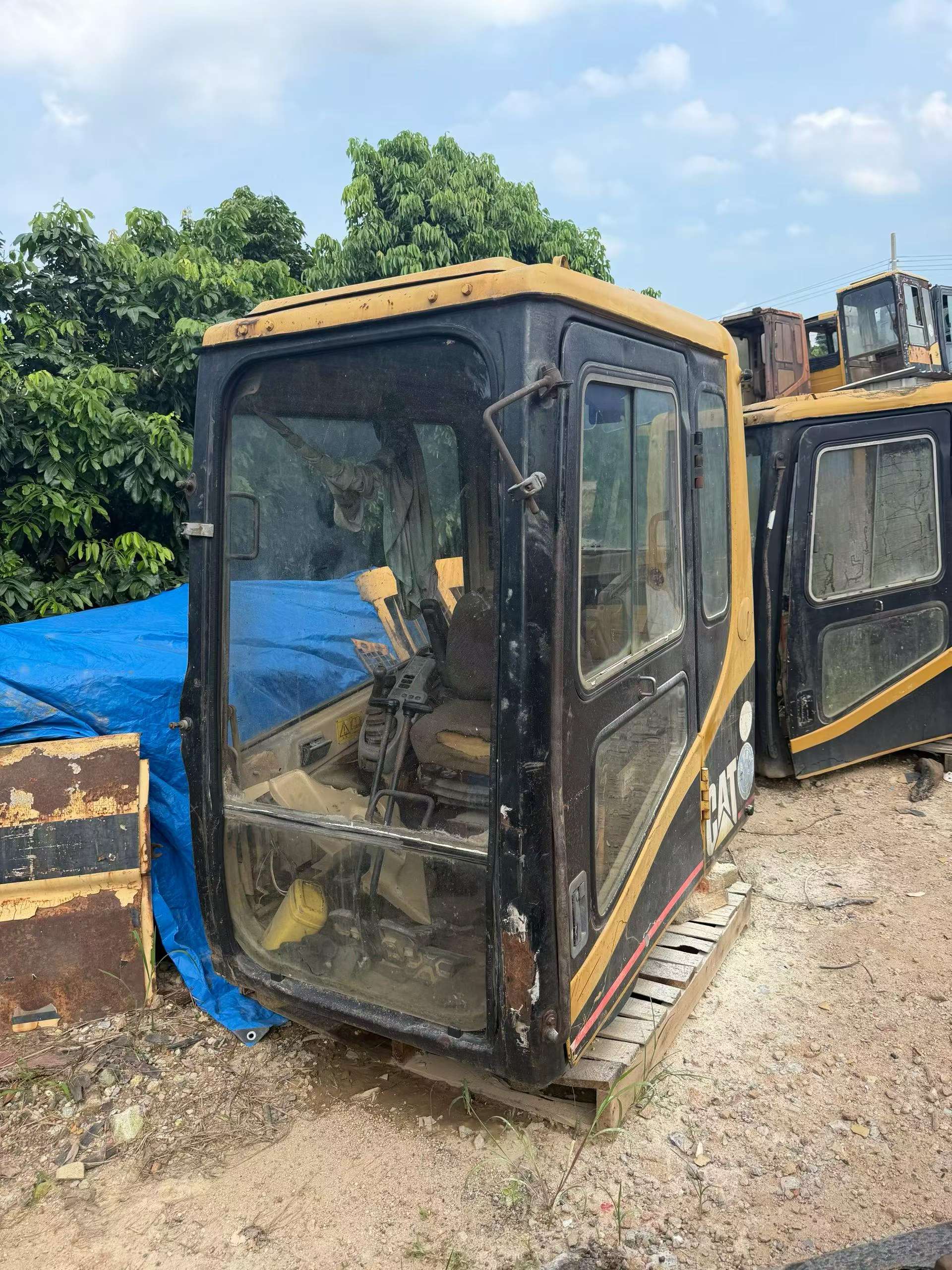 Buy Caterpillar 312B Used Excavator / 2