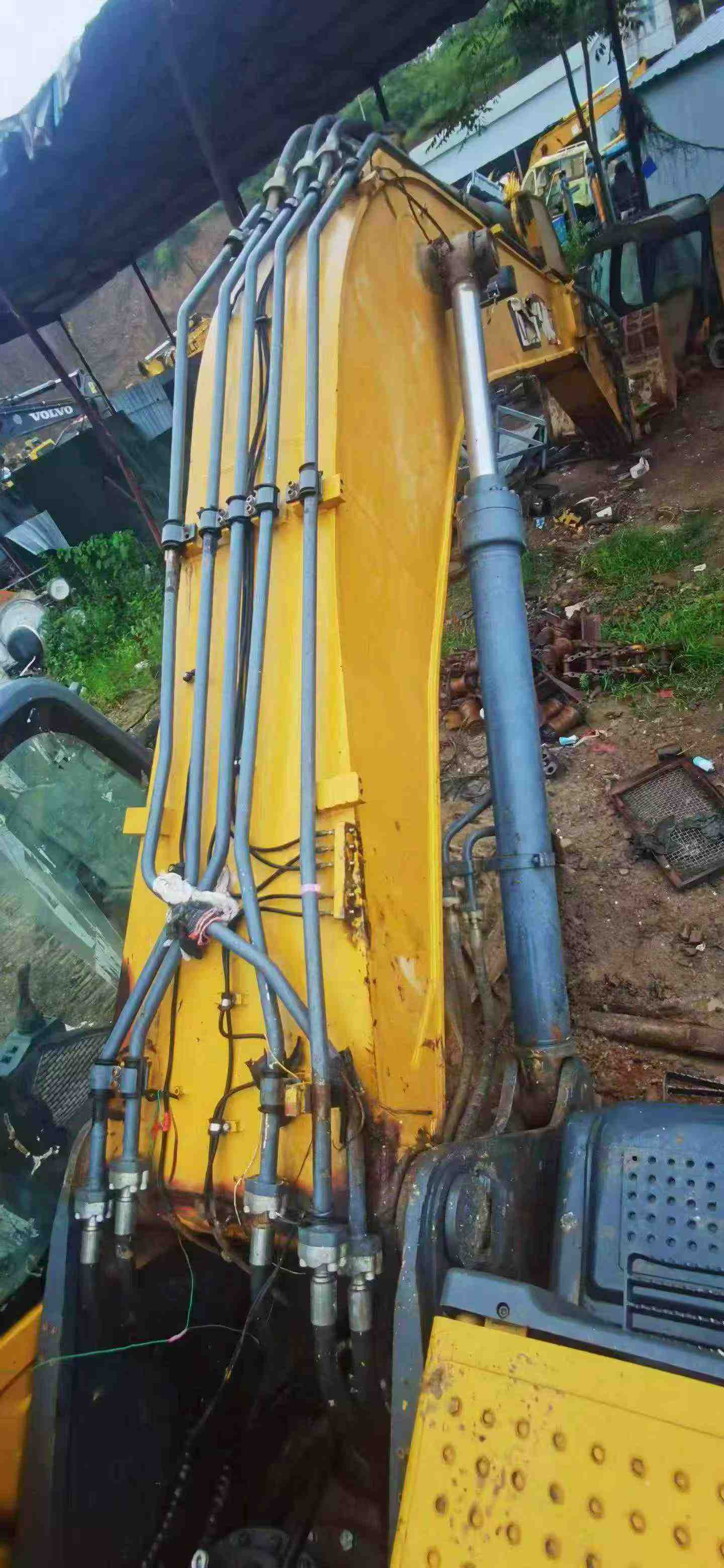 Buy XCMG ZL20E(D) Used Excavator / 3