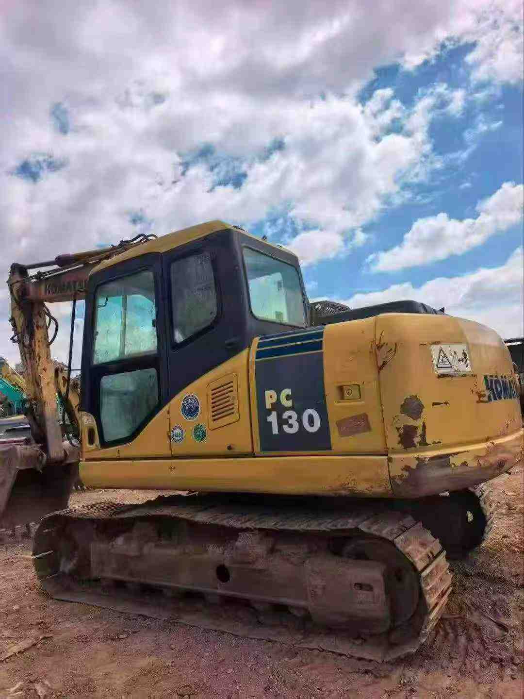 Buy Komatsu PC130 Used Excavator / 2